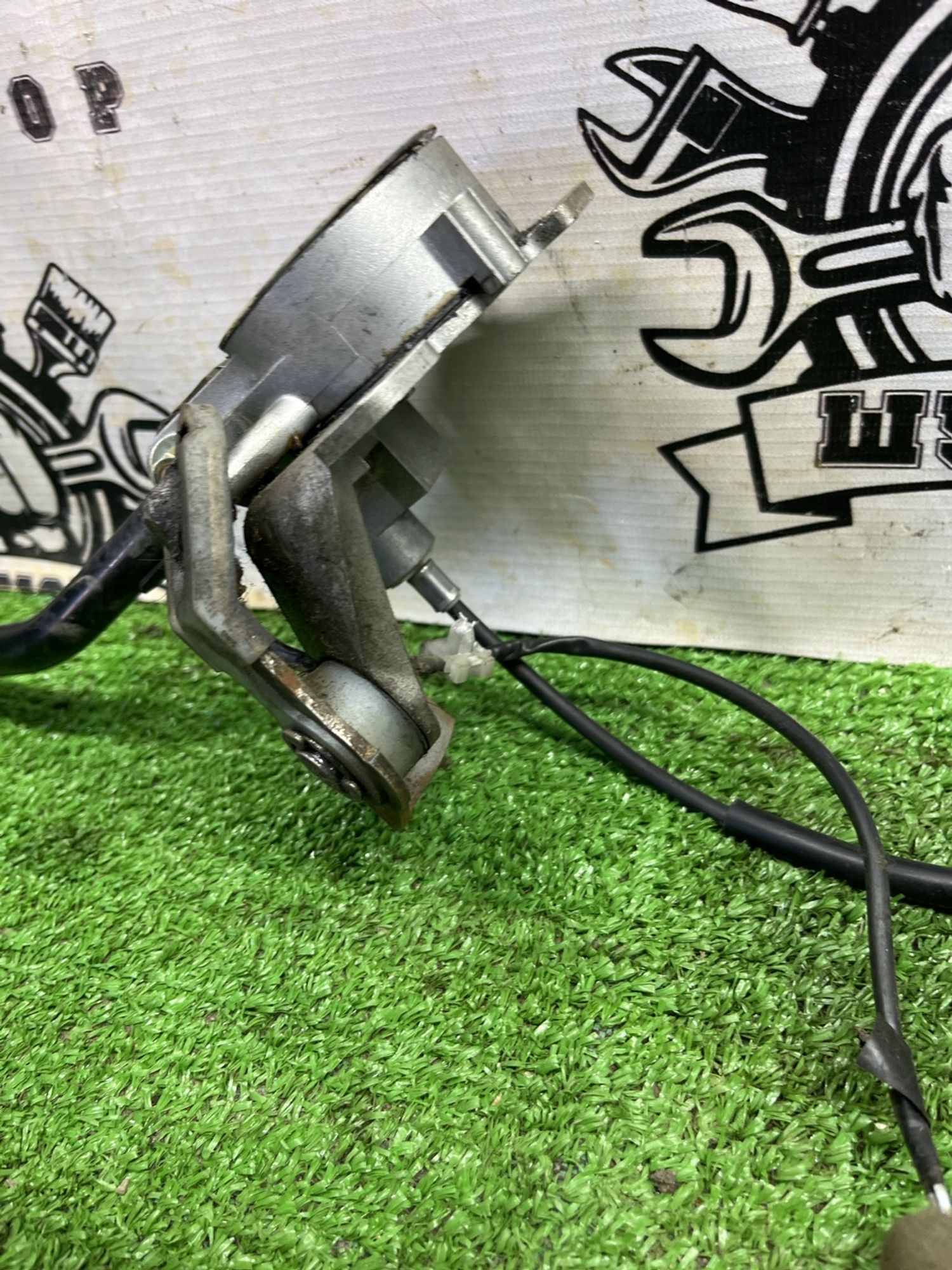 https://ycs.partsauto.market/partsauto-images/thmbs/userImages/cca1856e256b5441544f9aba03b424a6/part/6c58dc7a-9e29-492f-805c-22dbe16e7991_1775042184859.jpg