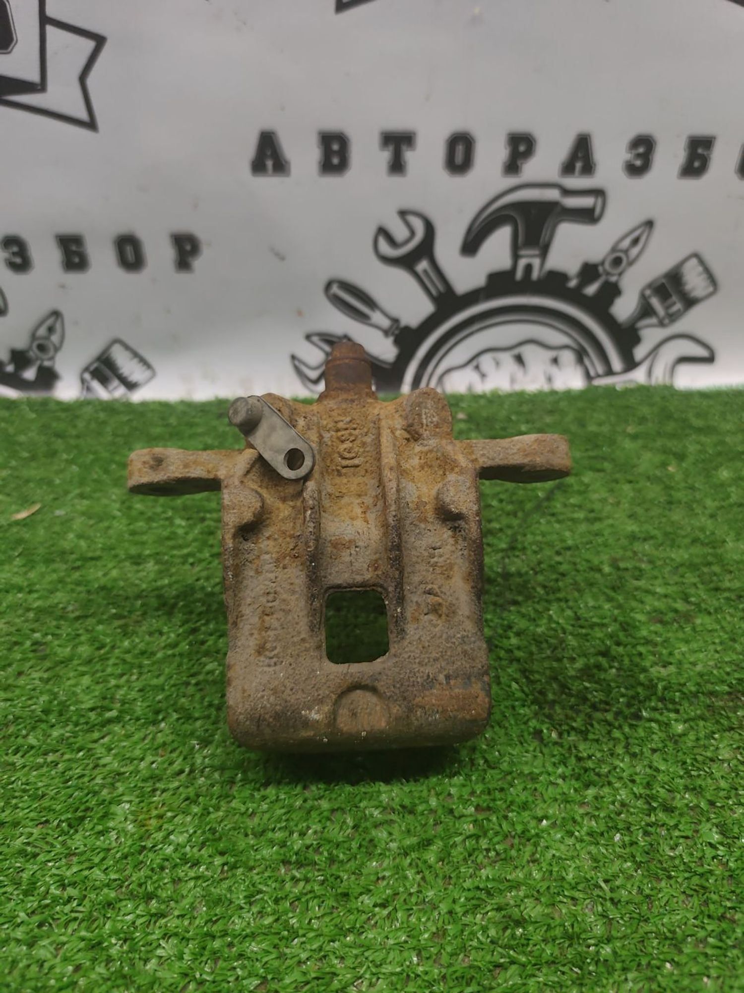 https://ycs.partsauto.market/partsauto-images/thmbs/userImages/cca1856e256b5441544f9aba03b424a6/part/6d86e242-bdfd-4771-b4c8-9cd3f92c162a_1785148250096.jpg