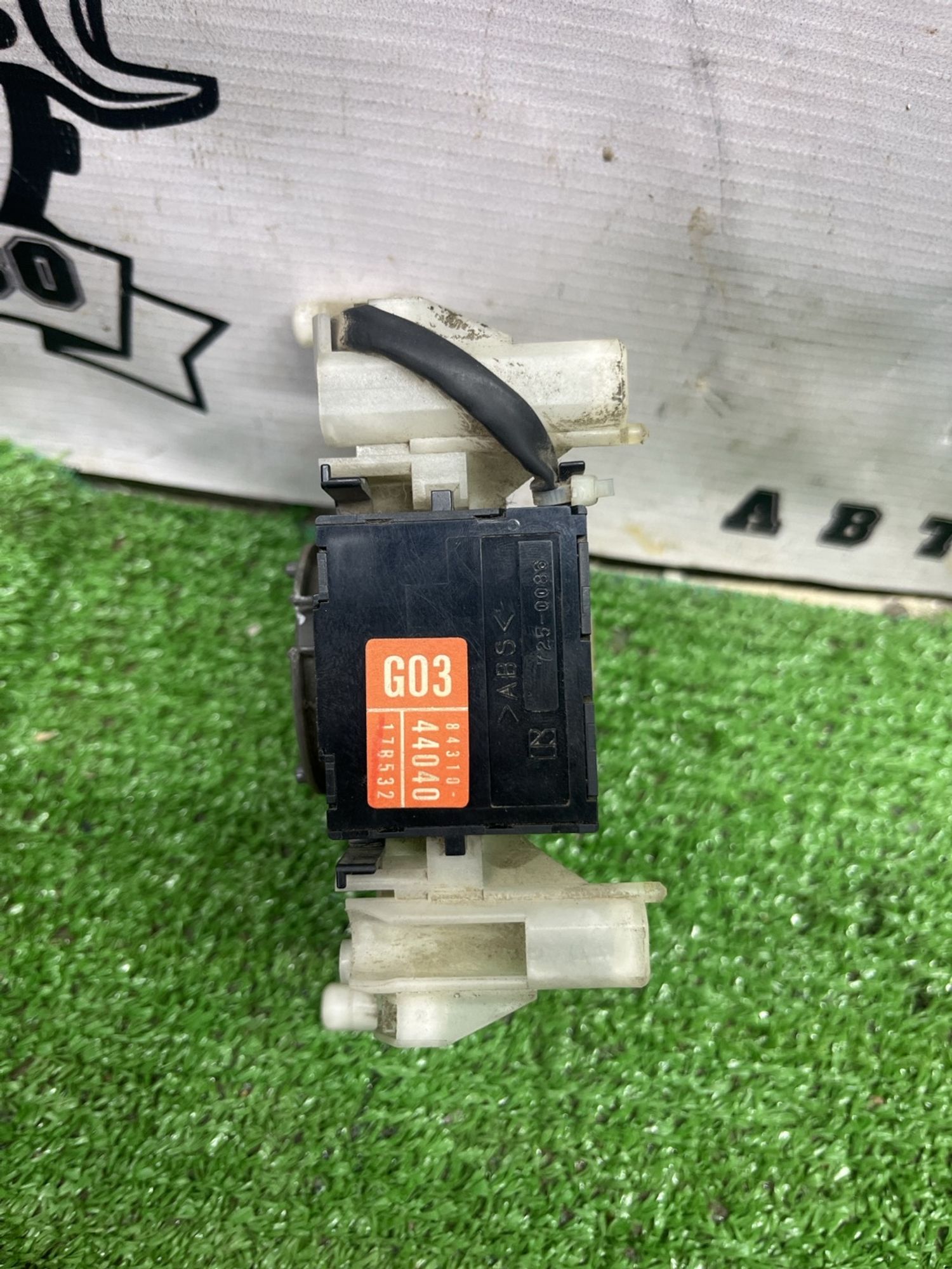 https://ycs.partsauto.market/partsauto-images/thmbs/userImages/cca1856e256b5441544f9aba03b424a6/part/6e41c981-8c18-4f20-b60d-1f40f0337327_1775036545937.jpg