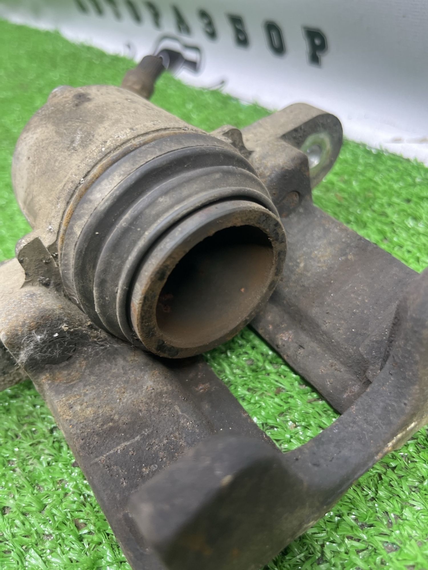 https://ycs.partsauto.market/partsauto-images/thmbs/userImages/cca1856e256b5441544f9aba03b424a6/part/6e692211-77d6-4f25-b26c-ee817163a093_1783693890210.jpg