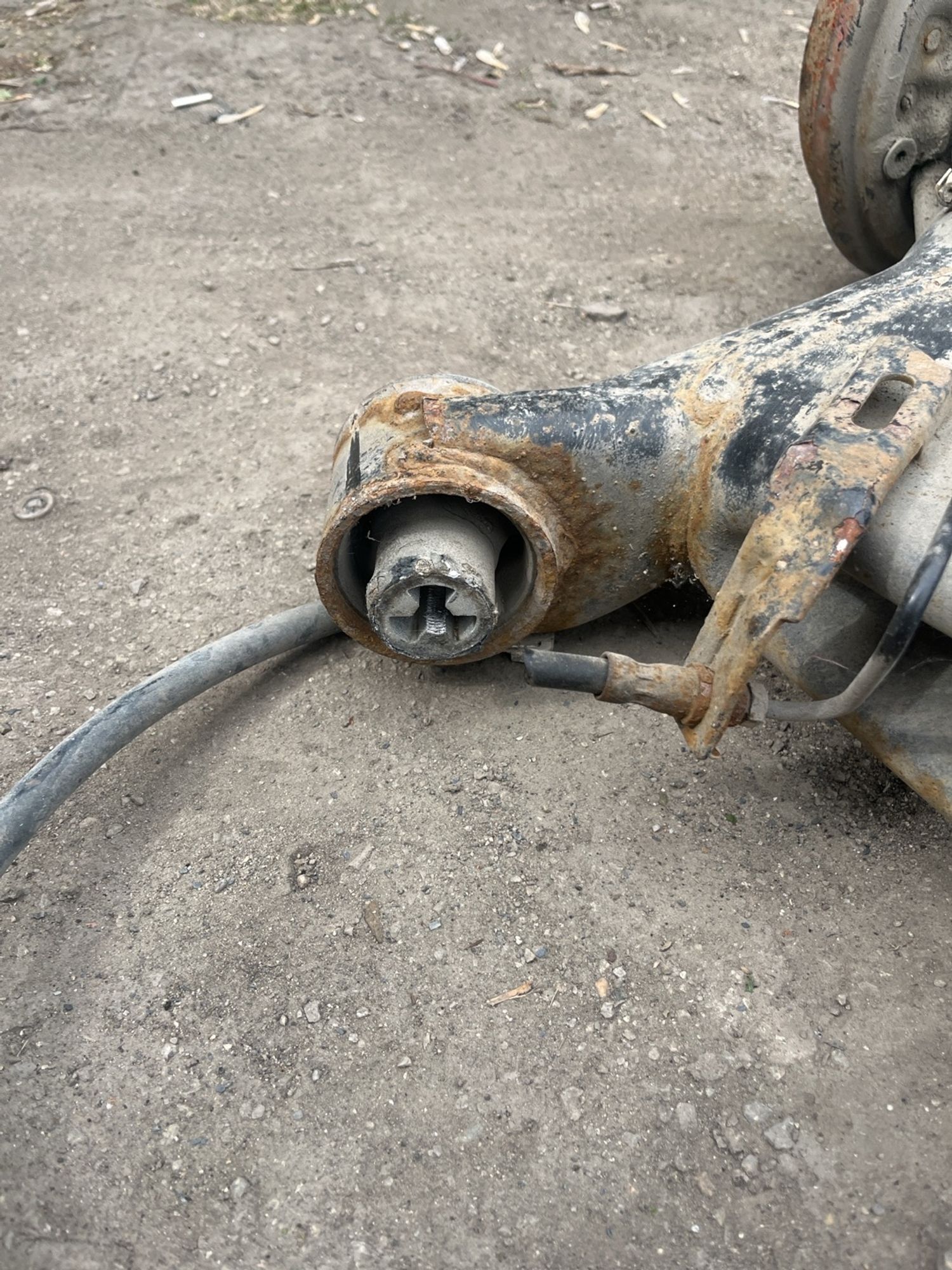 https://ycs.partsauto.market/partsauto-images/thmbs/userImages/cca1856e256b5441544f9aba03b424a6/part/6f963cbc-fff6-4f7e-9b43-23f75650bb72_1778578649325.jpg