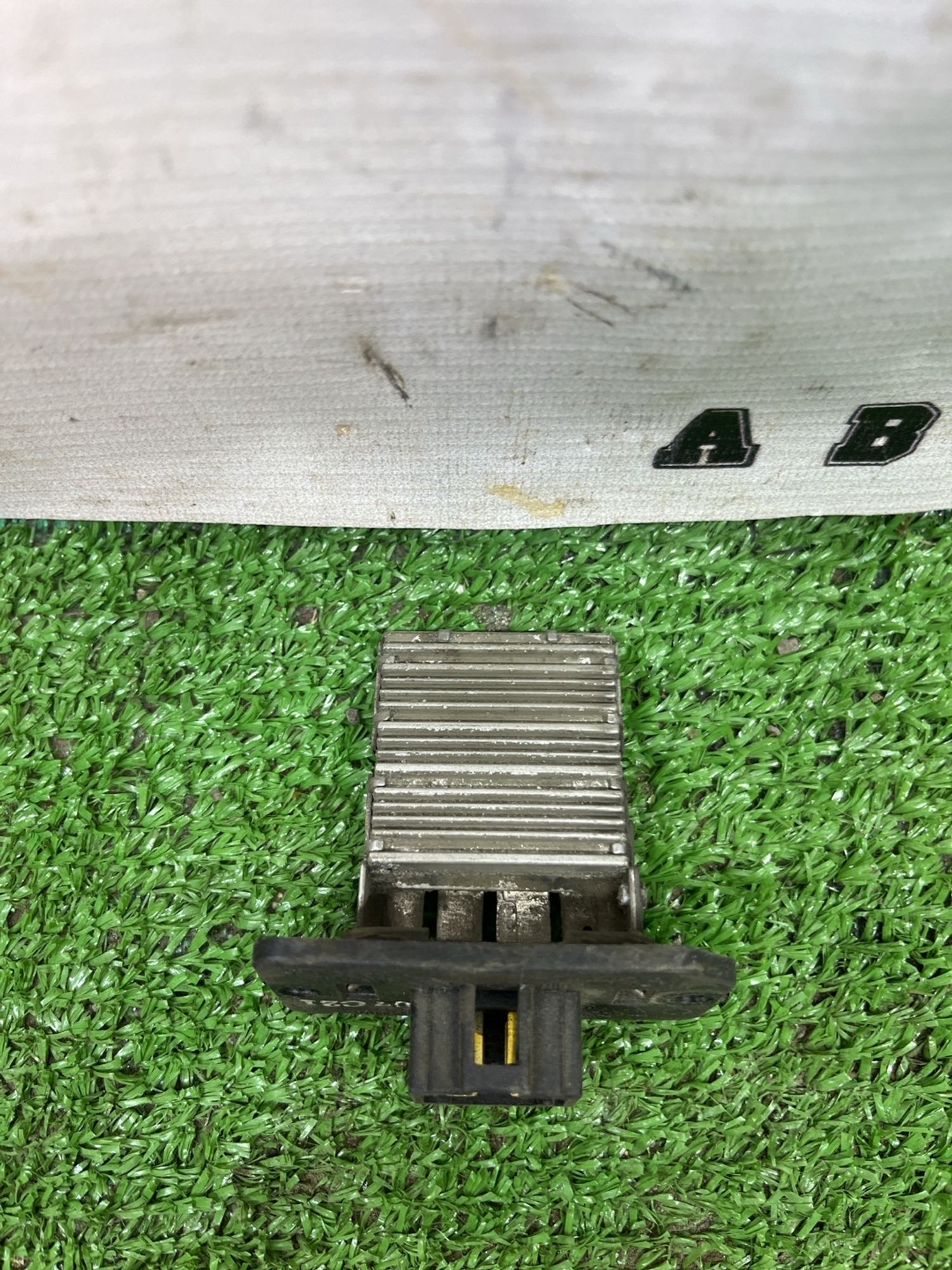 https://ycs.partsauto.market/partsauto-images/thmbs/userImages/cca1856e256b5441544f9aba03b424a6/part/70adc750-5a03-4f10-b6aa-f00fa28640c9_1776327914199.jpg