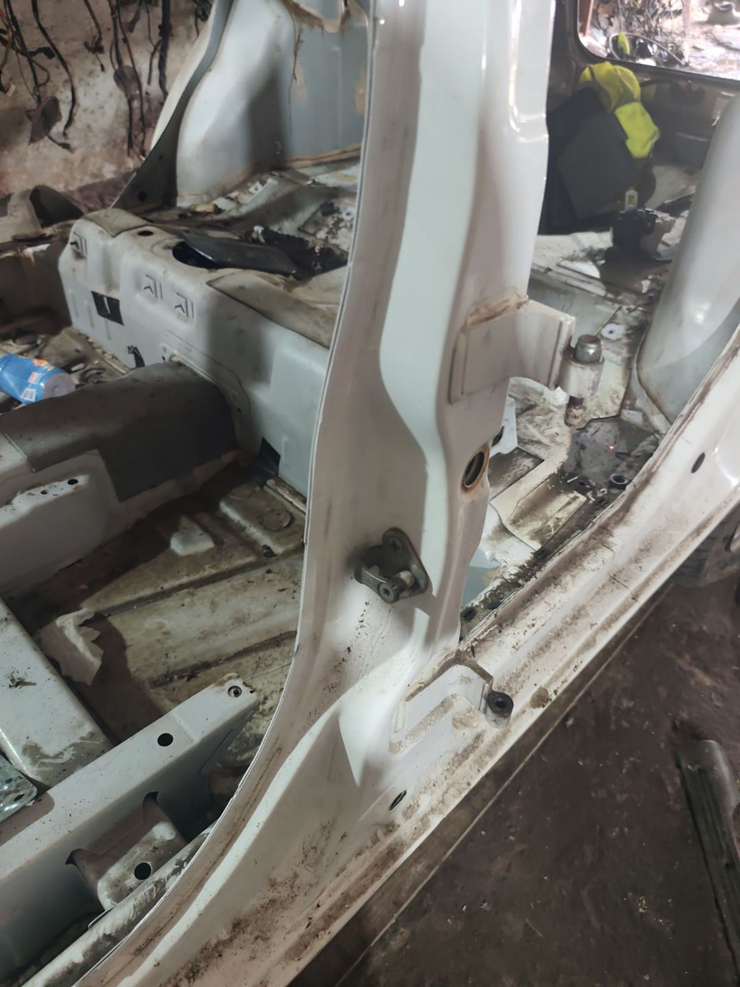 https://ycs.partsauto.market/partsauto-images/thmbs/userImages/cca1856e256b5441544f9aba03b424a6/part/70f4d204-f3c0-4349-b415-153309205c2a_1783669367316.jpg