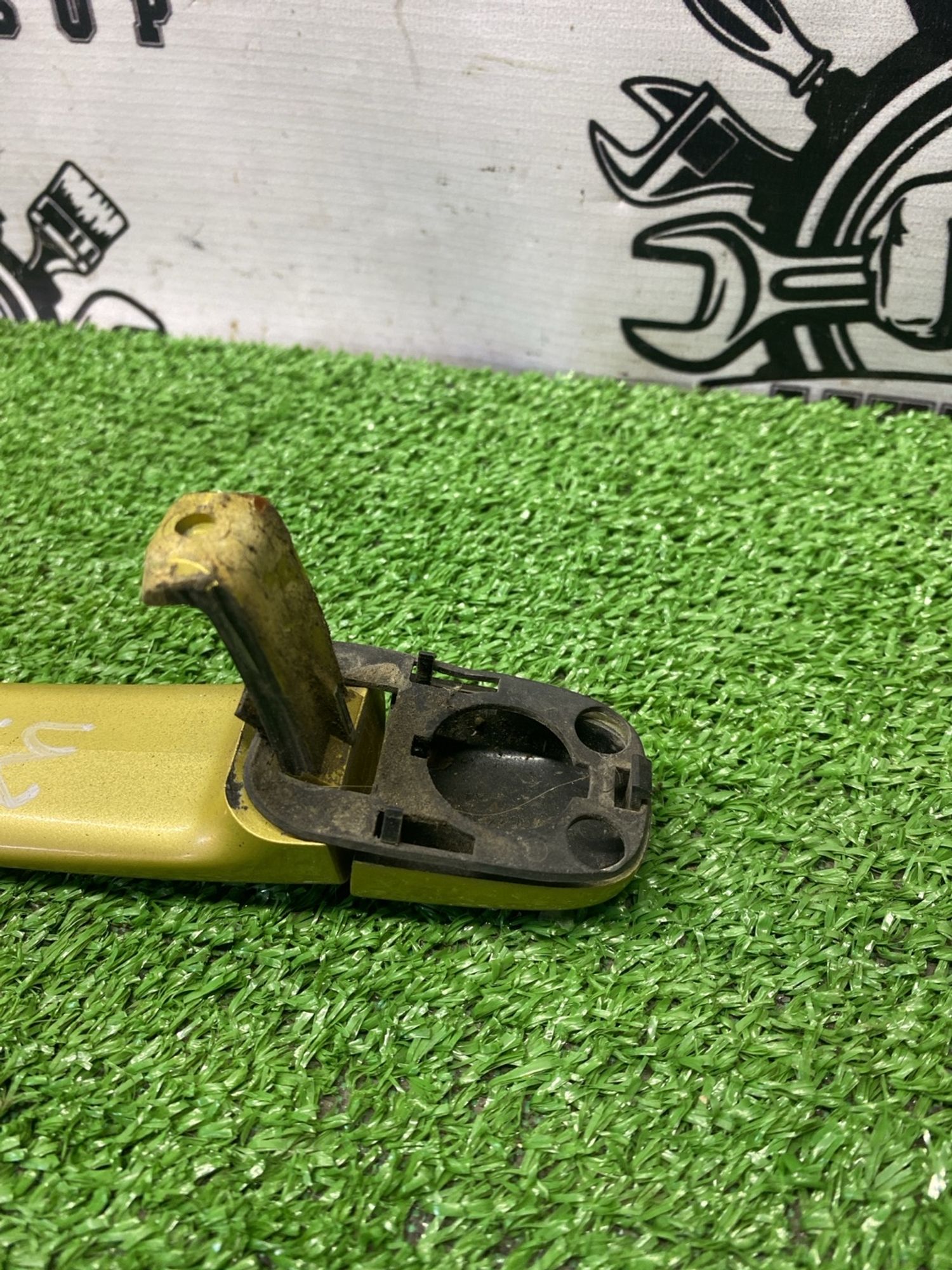 https://ycs.partsauto.market/partsauto-images/thmbs/userImages/cca1856e256b5441544f9aba03b424a6/part/71d9093f-af01-4a0c-b26c-e491162bfadf_1777457945166.jpg