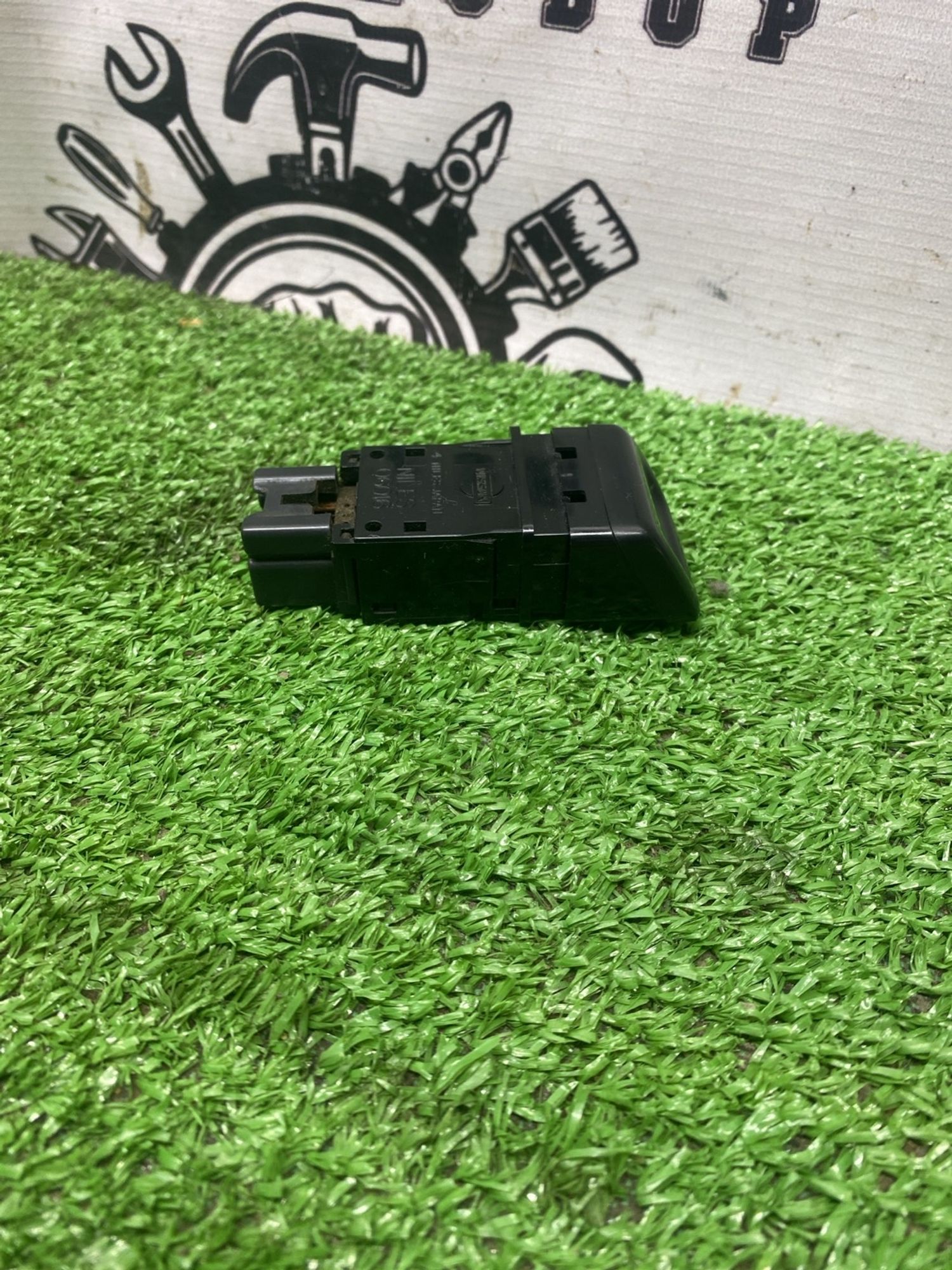 https://ycs.partsauto.market/partsauto-images/thmbs/userImages/cca1856e256b5441544f9aba03b424a6/part/72a5627e-8b25-4378-900a-5ca507be9a98_1778491375588.jpg
