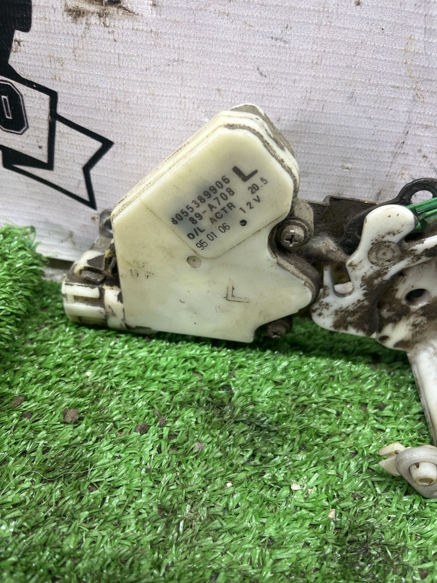 https://ycs.partsauto.market/partsauto-images/thmbs/userImages/cca1856e256b5441544f9aba03b424a6/part/7319f411-d9b1-4e3a-b8e1-db1ddb9e4ba4_1778233789848.jpg