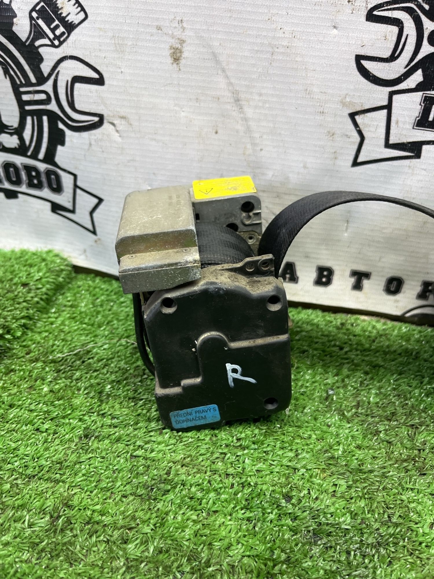 https://ycs.partsauto.market/partsauto-images/thmbs/userImages/cca1856e256b5441544f9aba03b424a6/part/737de6d7-c966-4b3b-88ca-cf49fe958582_1777191486806.jpg
