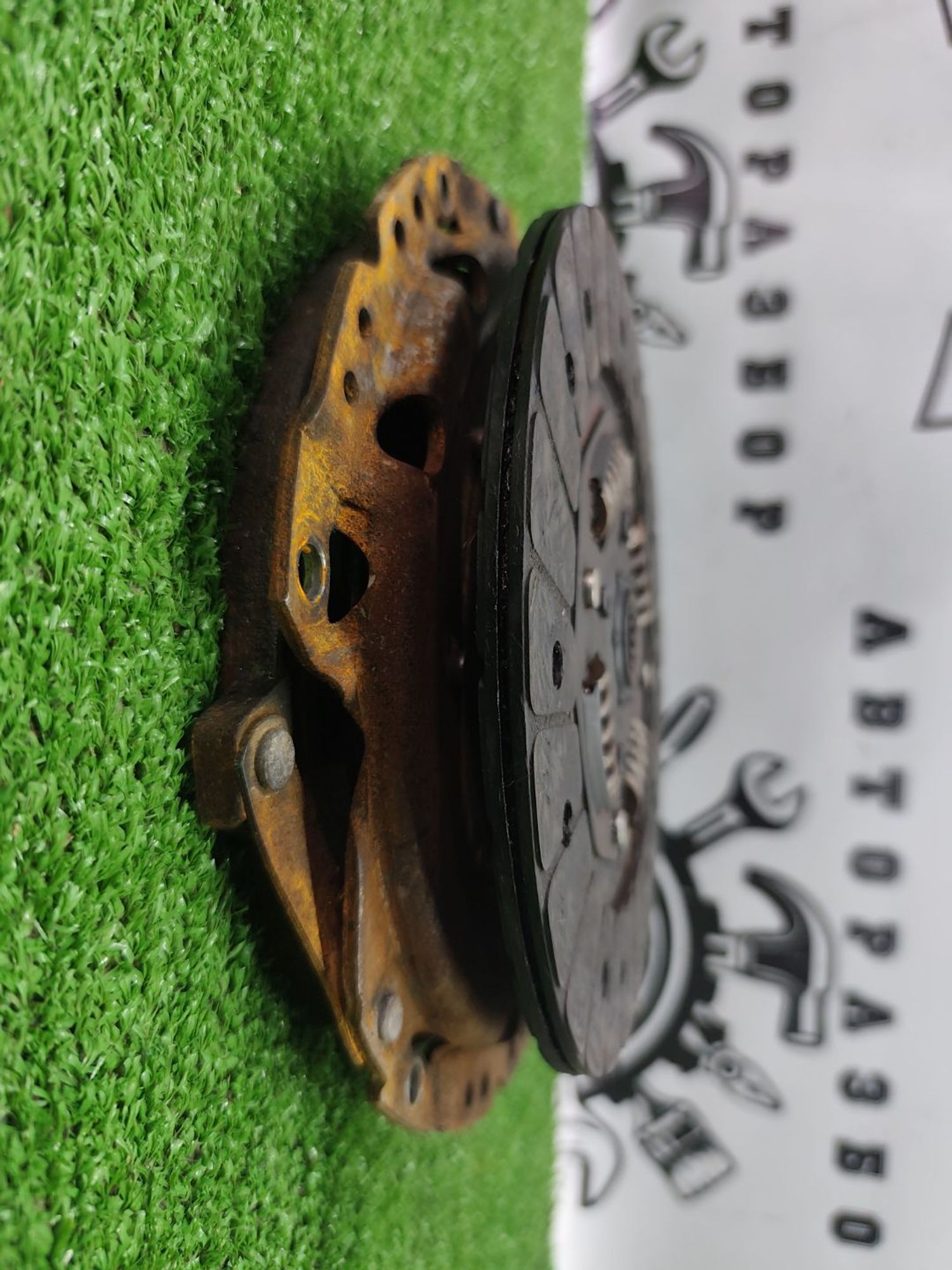 https://ycs.partsauto.market/partsauto-images/thmbs/userImages/cca1856e256b5441544f9aba03b424a6/part/7486d69e-f444-4da3-86f7-1f3934e8c3d9_1783577967549.jpg