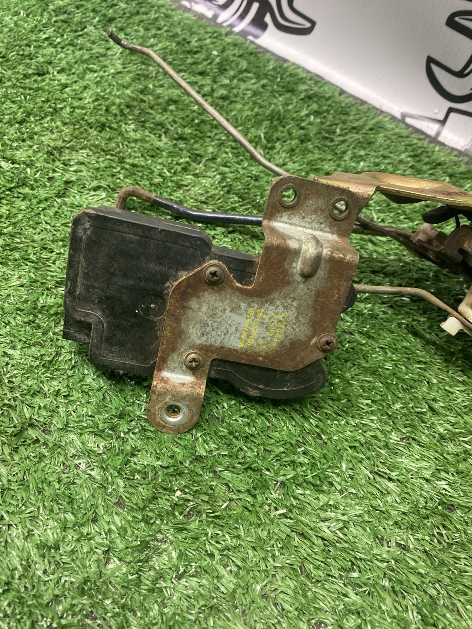 https://ycs.partsauto.market/partsauto-images/thmbs/userImages/cca1856e256b5441544f9aba03b424a6/part/74890dca-0488-42de-8582-379a734f2764_1782204618826.jpg