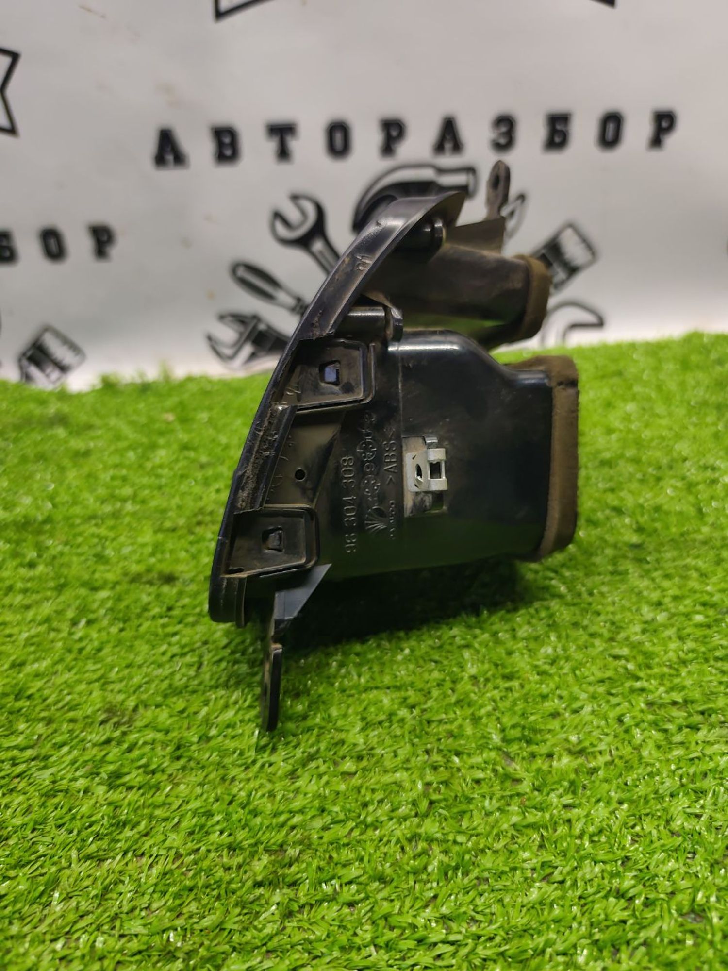 https://ycs.partsauto.market/partsauto-images/thmbs/userImages/cca1856e256b5441544f9aba03b424a6/part/754b9419-9785-4905-8fb7-b632d26c3a6f_1787224228571.jpg
