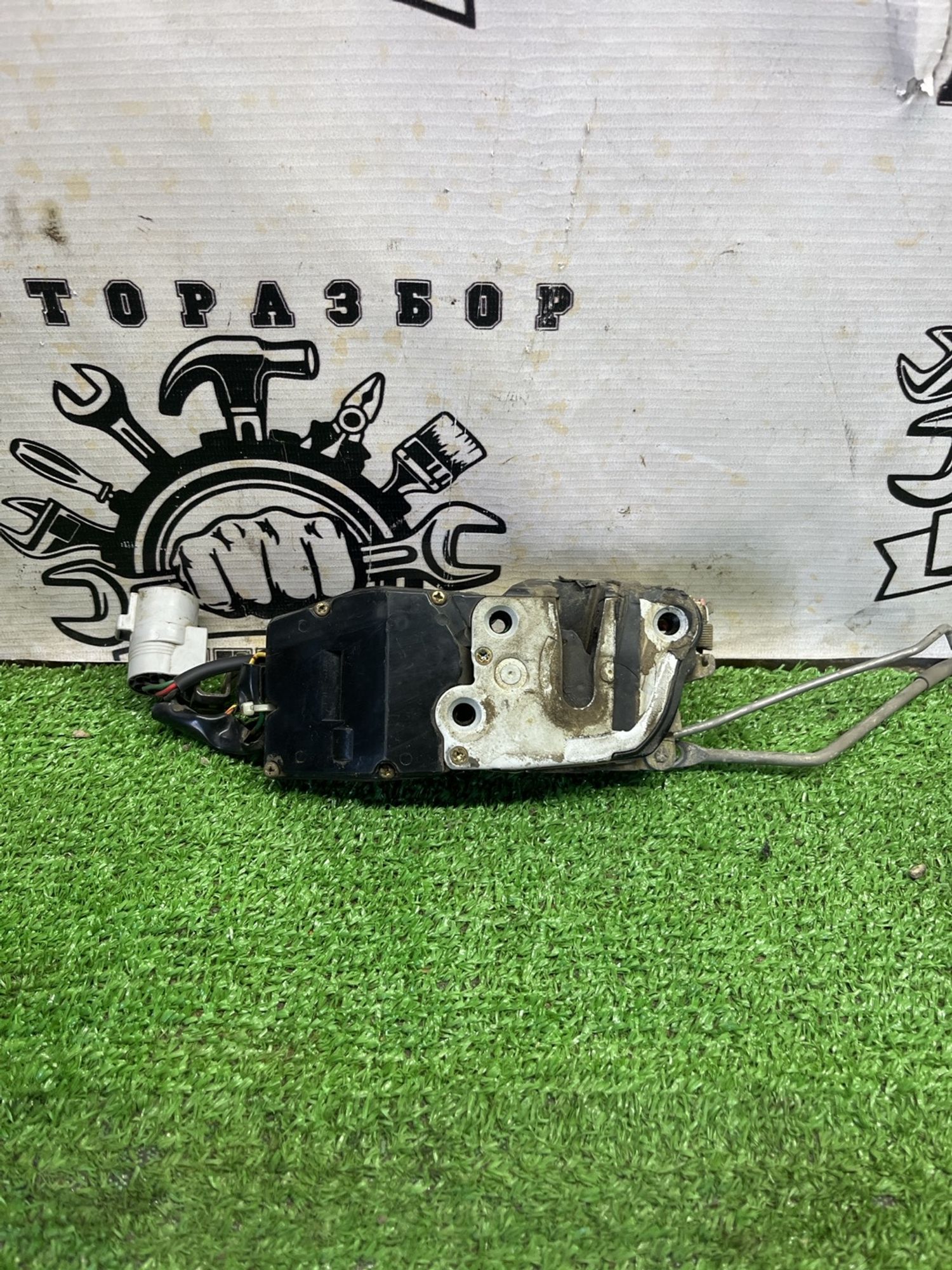 https://ycs.partsauto.market/partsauto-images/thmbs/userImages/cca1856e256b5441544f9aba03b424a6/part/761573a1-8f4d-4bae-8d15-def5ca625508_1774346360079.jpg