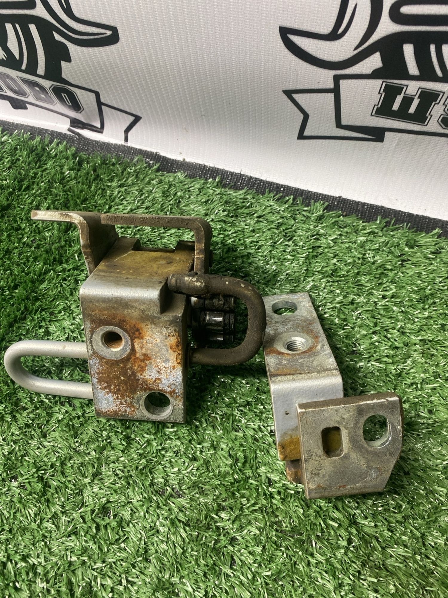 https://ycs.partsauto.market/partsauto-images/thmbs/userImages/cca1856e256b5441544f9aba03b424a6/part/763a66b7-fdbb-4c9e-aad5-8483065b6264_1781085681674.jpg