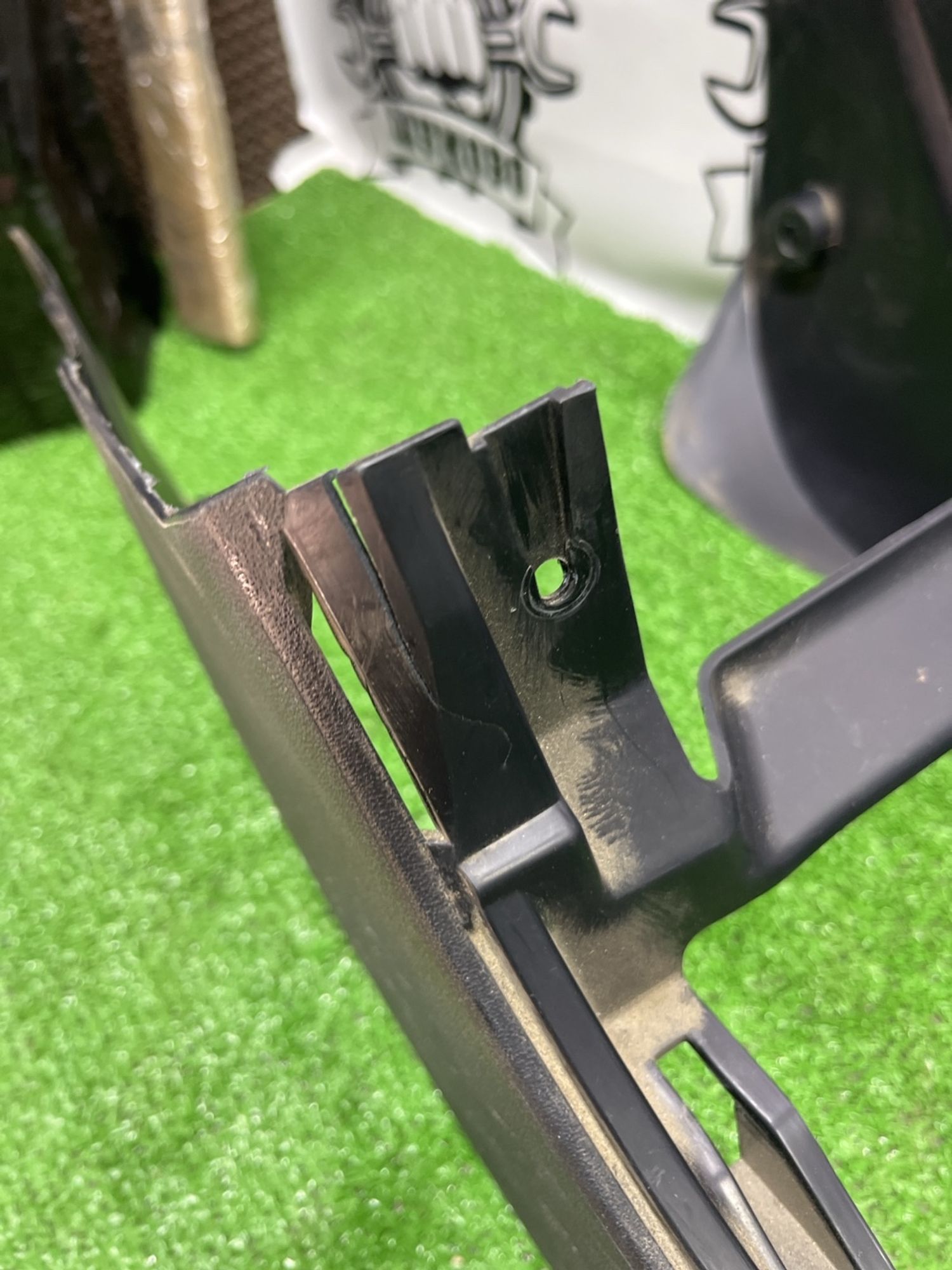 https://ycs.partsauto.market/partsauto-images/thmbs/userImages/cca1856e256b5441544f9aba03b424a6/part/7731134d-b394-4215-8d64-36f4ec7adc5f_1782800286385.jpg