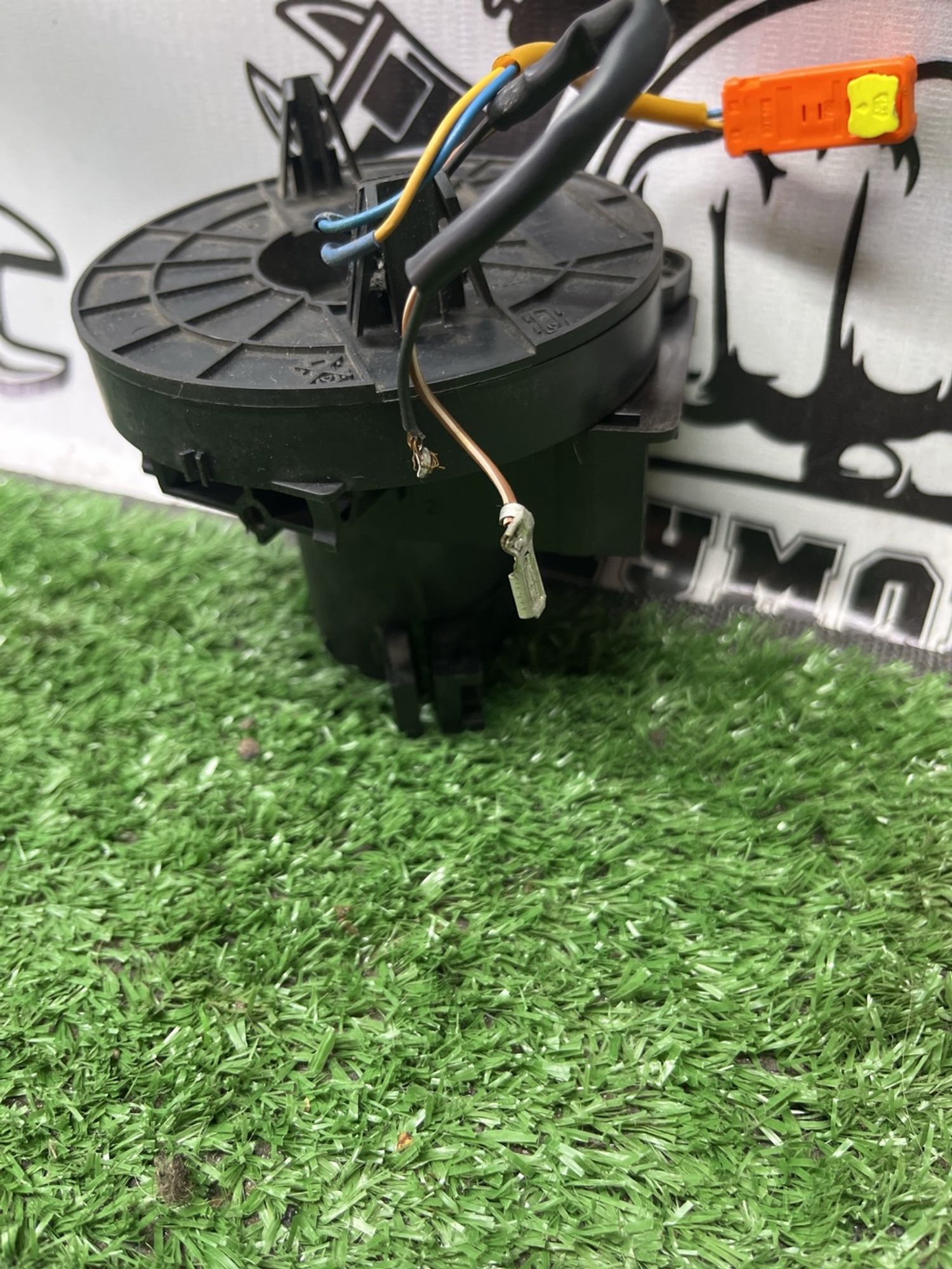 https://ycs.partsauto.market/partsauto-images/thmbs/userImages/cca1856e256b5441544f9aba03b424a6/part/79276e63-22fe-4914-88c5-d08a861b950e_1782982745818.jpg