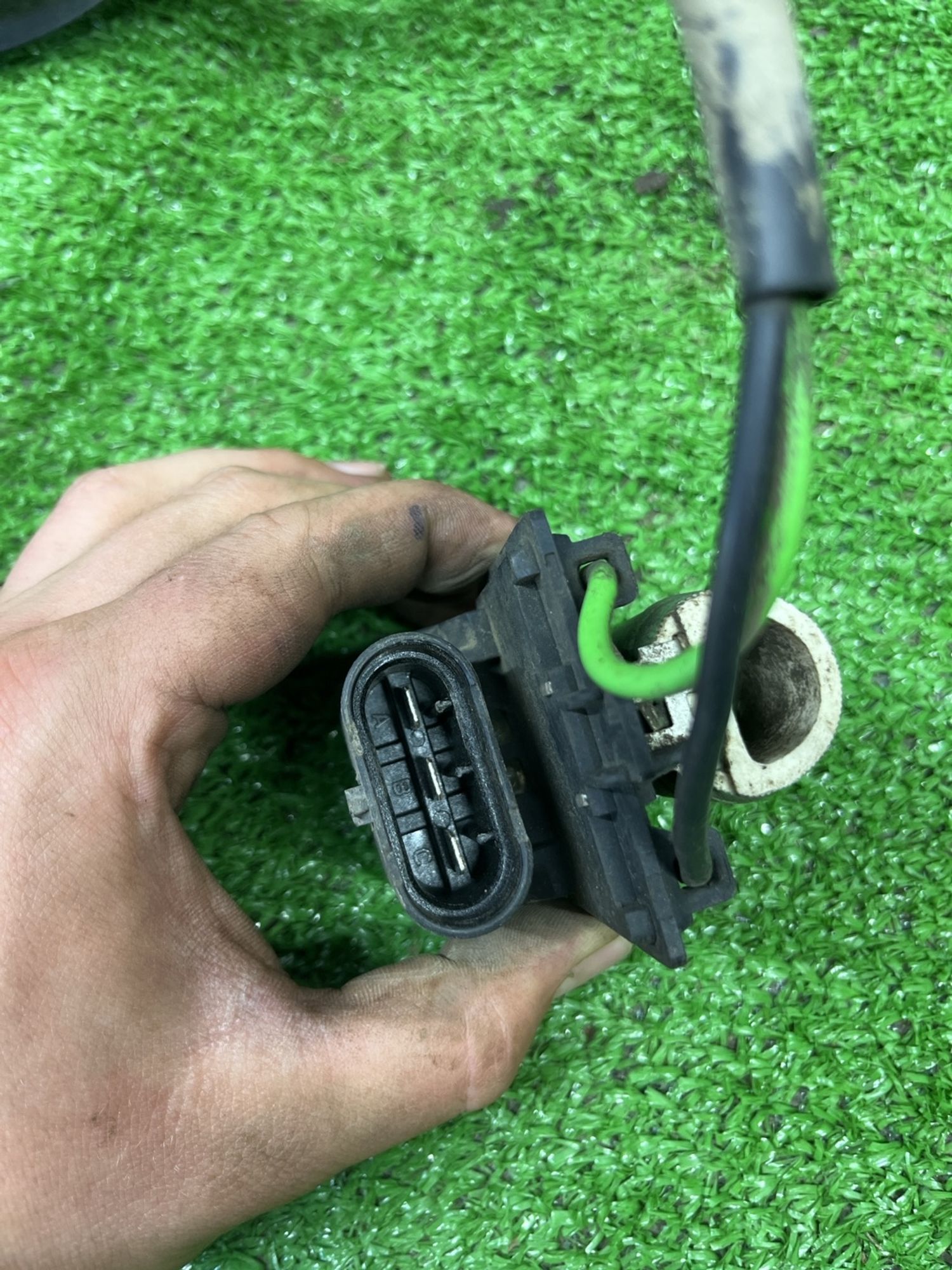 https://ycs.partsauto.market/partsauto-images/thmbs/userImages/cca1856e256b5441544f9aba03b424a6/part/79e105b7-16b6-447e-bf3e-4b6524fbf7d4_1783329569098.jpg