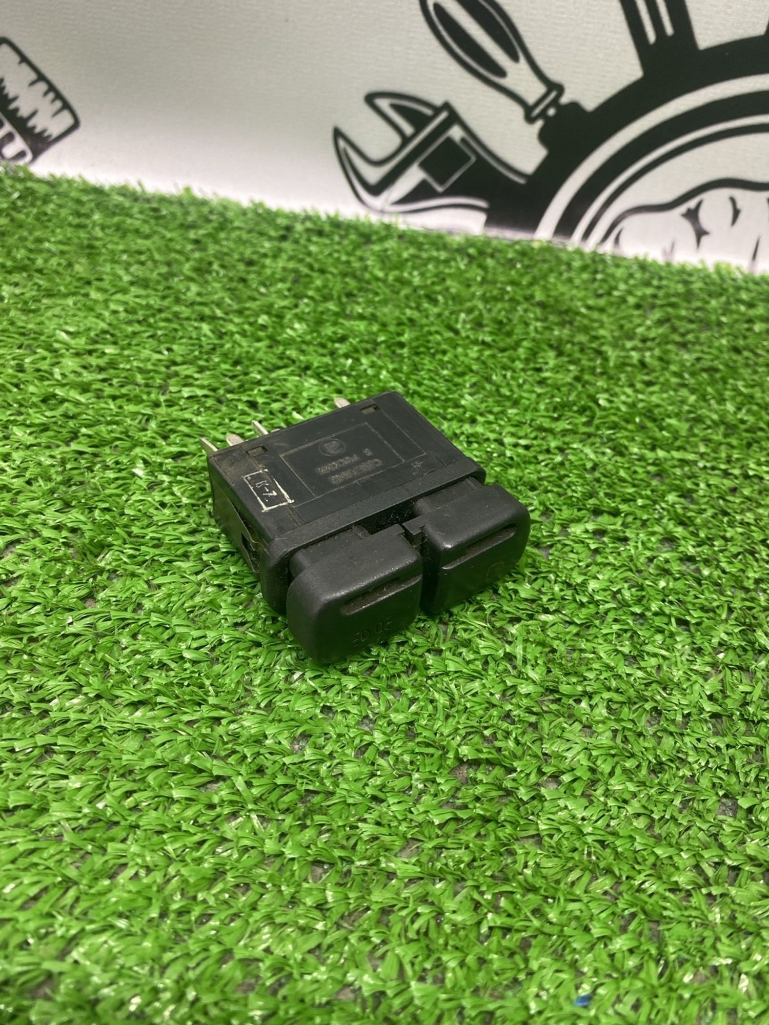 https://ycs.partsauto.market/partsauto-images/thmbs/userImages/cca1856e256b5441544f9aba03b424a6/part/7a782932-5f65-4d1a-8484-146507e79bd0_1781506495171.jpg