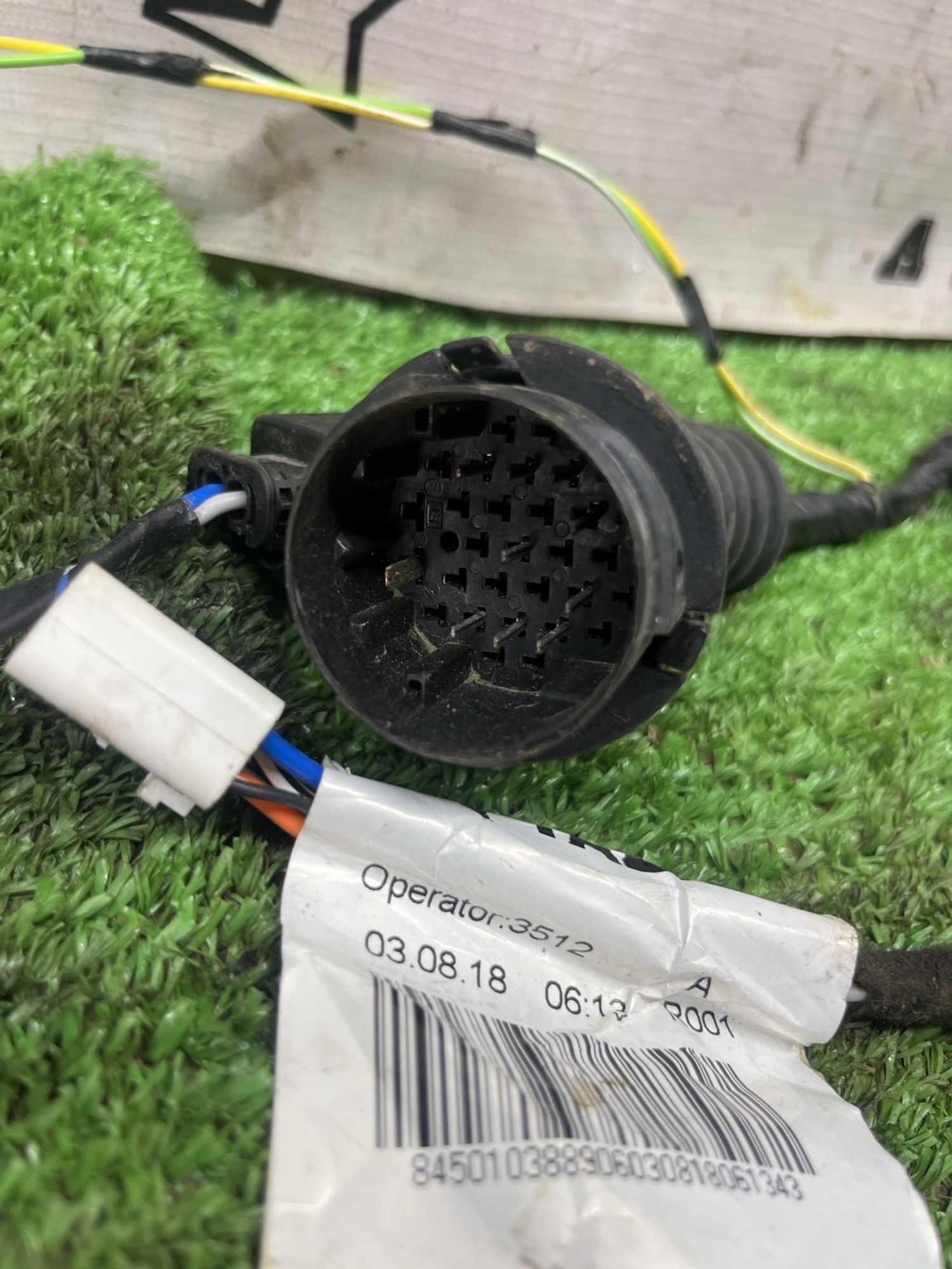 https://ycs.partsauto.market/partsauto-images/thmbs/userImages/cca1856e256b5441544f9aba03b424a6/part/7c37b876-11d2-4635-beea-8f4859a3c592_1780389571658.jpg