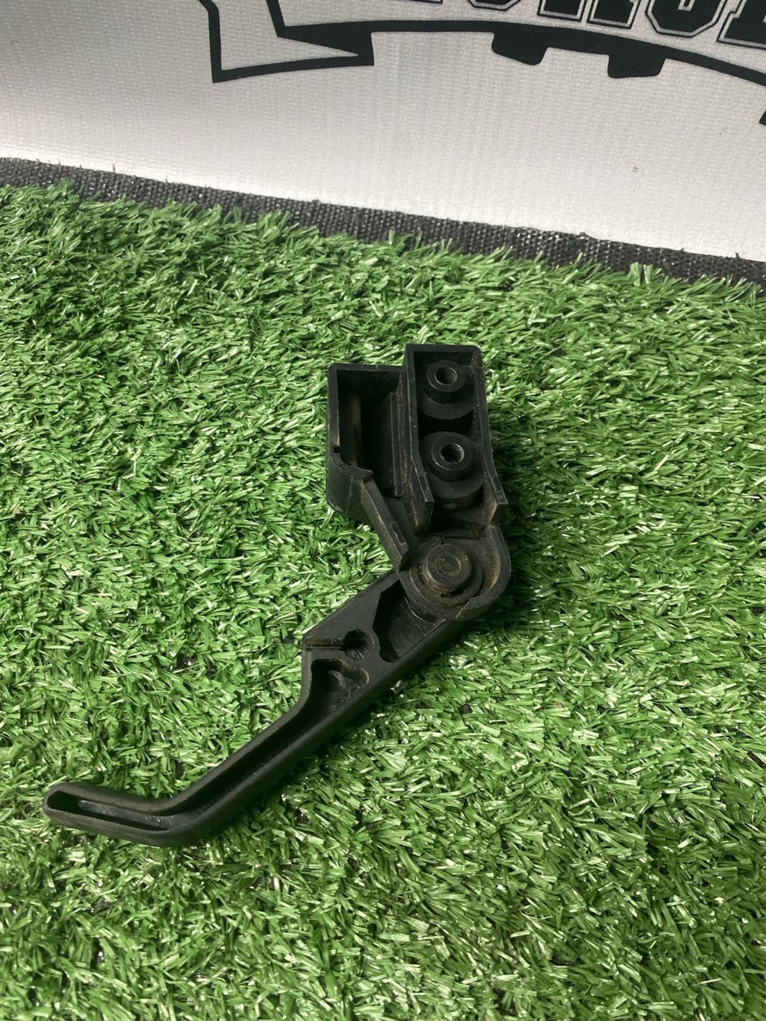 https://ycs.partsauto.market/partsauto-images/thmbs/userImages/cca1856e256b5441544f9aba03b424a6/part/7cec03da-790e-45f4-a48b-d8fa5334b139_1781087880087.jpg
