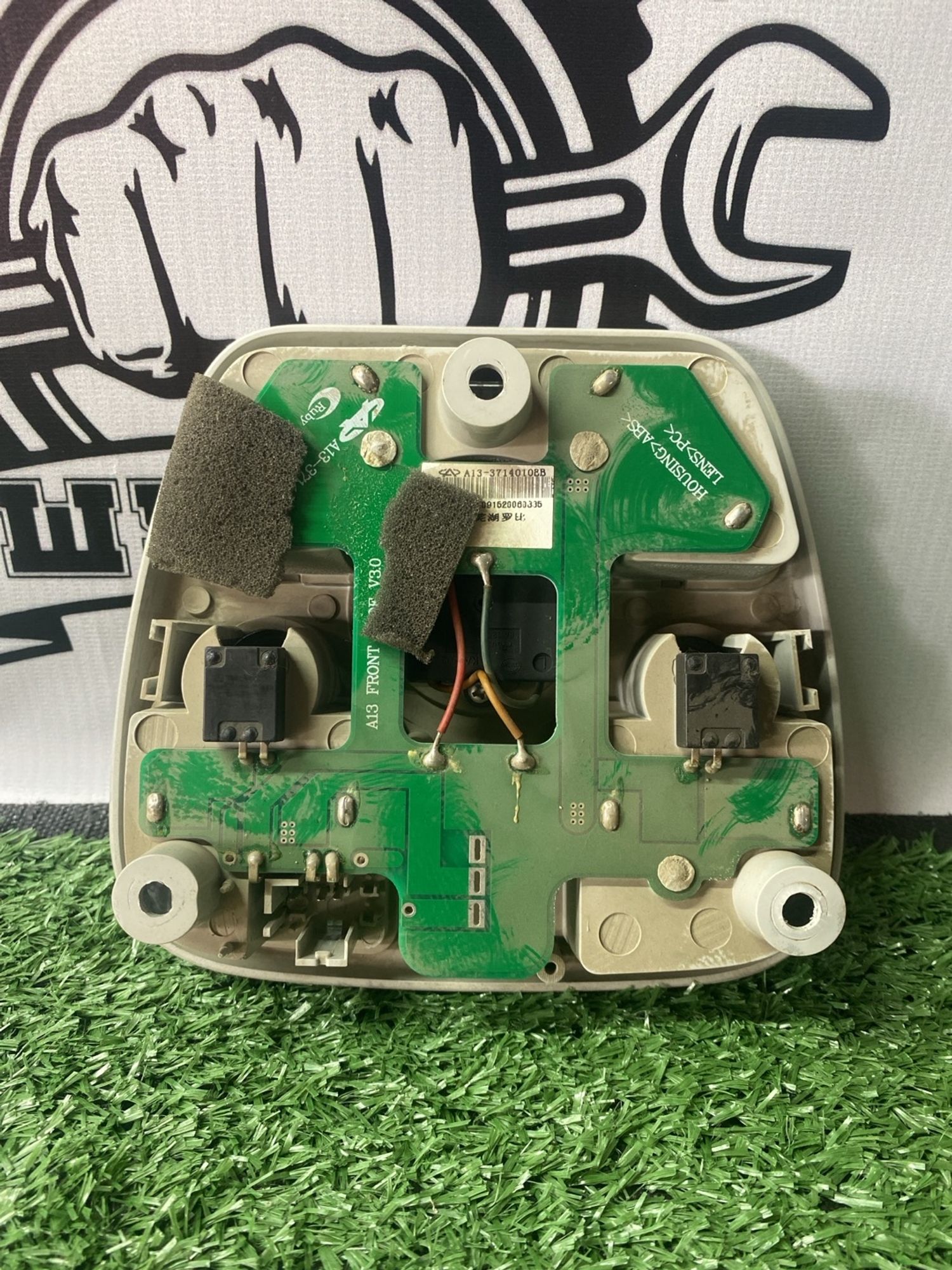 https://ycs.partsauto.market/partsauto-images/thmbs/userImages/cca1856e256b5441544f9aba03b424a6/part/7d5f02cd-fab0-432e-b266-b1da9bbb631c_1781068234612.jpg