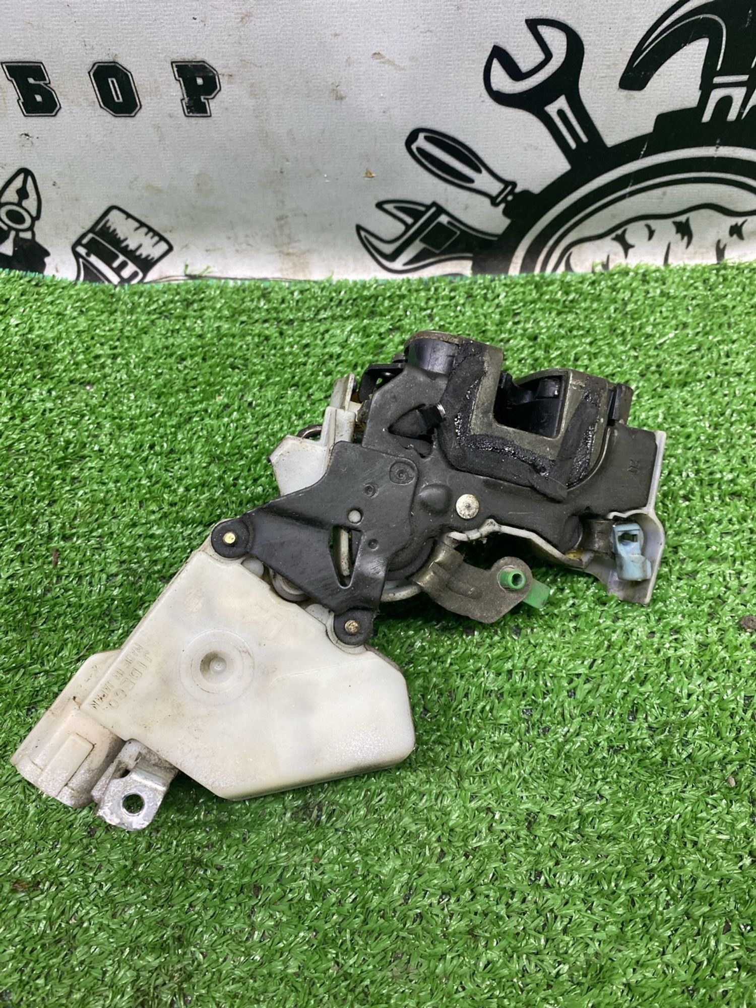 https://ycs.partsauto.market/partsauto-images/thmbs/userImages/cca1856e256b5441544f9aba03b424a6/part/7d8bc93e-8db4-4e9e-aace-1bce47896d79_1789376655903.jpg