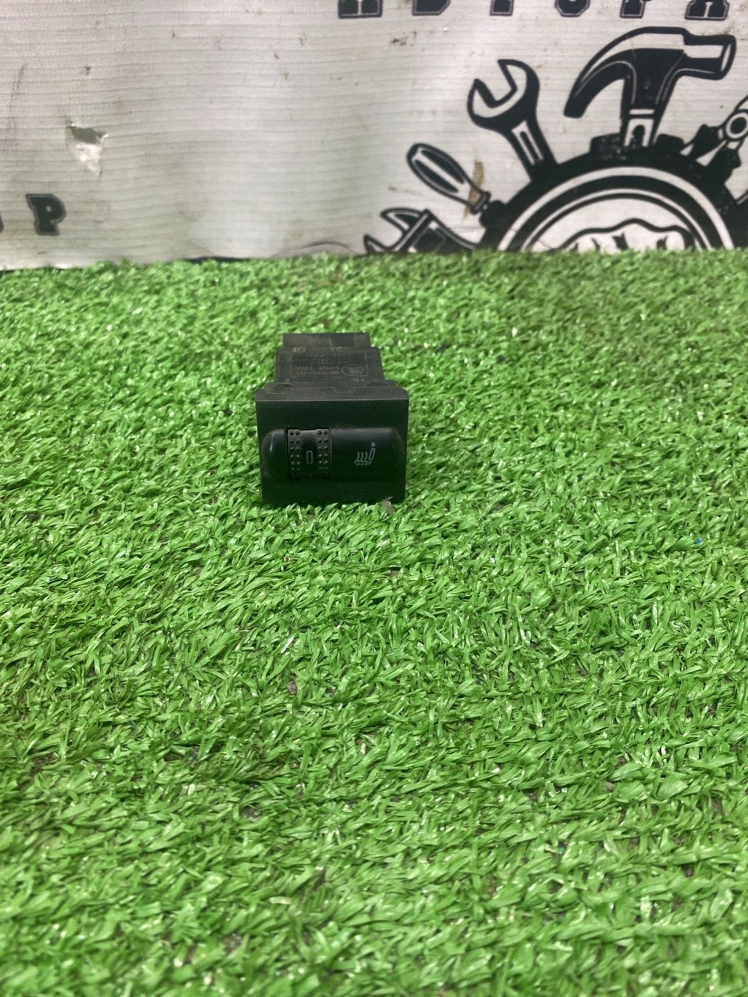 https://ycs.partsauto.market/partsauto-images/thmbs/userImages/cca1856e256b5441544f9aba03b424a6/part/7dba8459-9bea-406b-9767-05596d9900f3_1777277040638.jpg