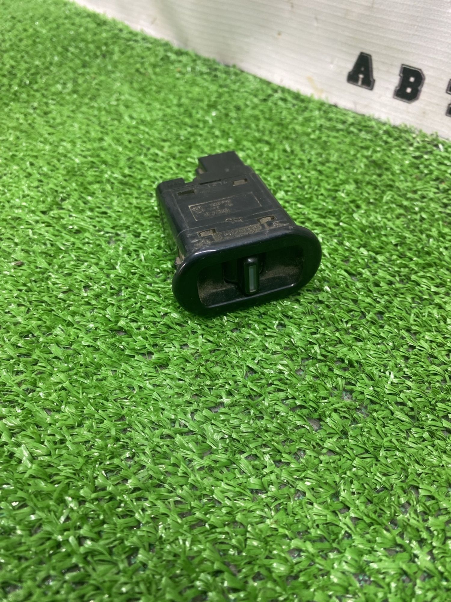 https://ycs.partsauto.market/partsauto-images/thmbs/userImages/cca1856e256b5441544f9aba03b424a6/part/7e473f49-7877-4421-a140-ddf998fb1ed0_1780556746555.jpg