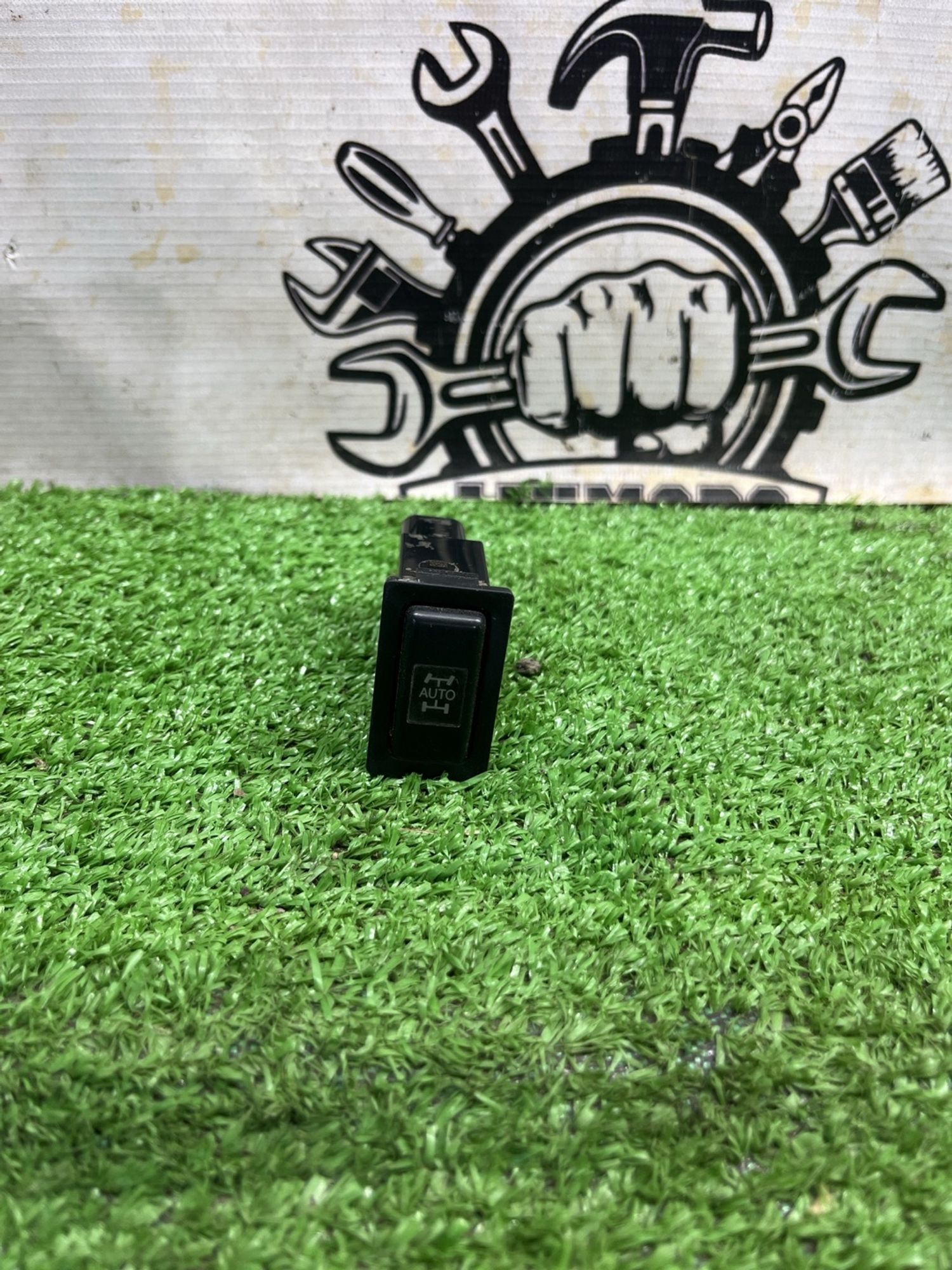 https://ycs.partsauto.market/partsauto-images/thmbs/userImages/cca1856e256b5441544f9aba03b424a6/part/7e723cbf-5843-4698-a7e4-e5b2aa70e4fc_1775039151129.jpg