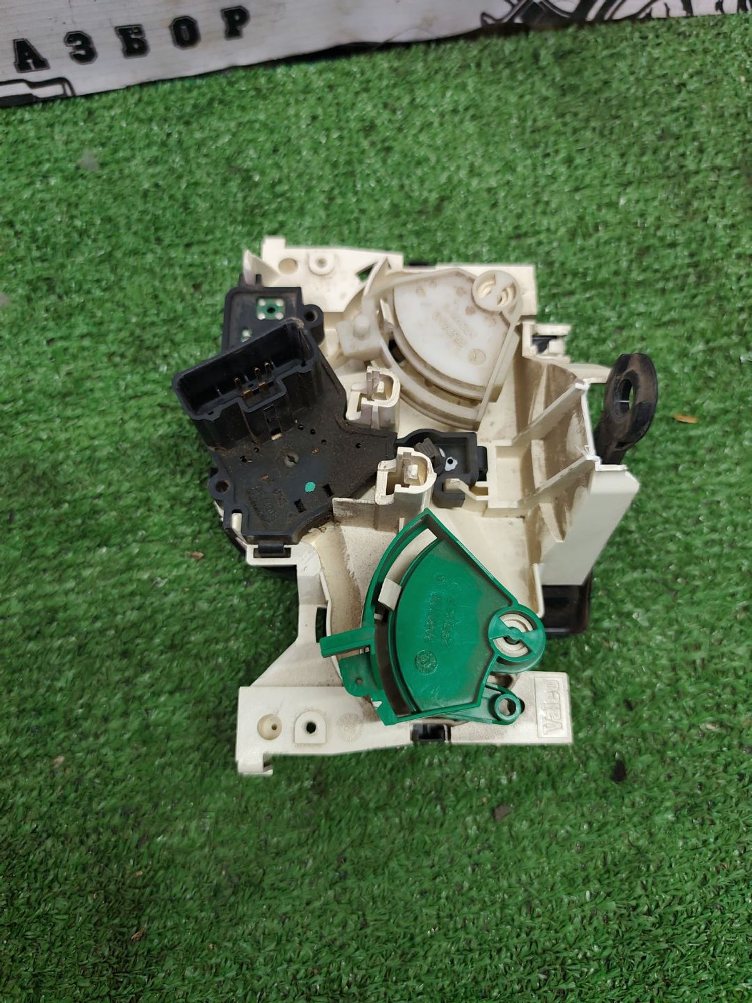https://ycs.partsauto.market/partsauto-images/thmbs/userImages/cca1856e256b5441544f9aba03b424a6/part/7ea86451-b2ef-4bcf-889d-7f244678ae96_1774518309527.jpg