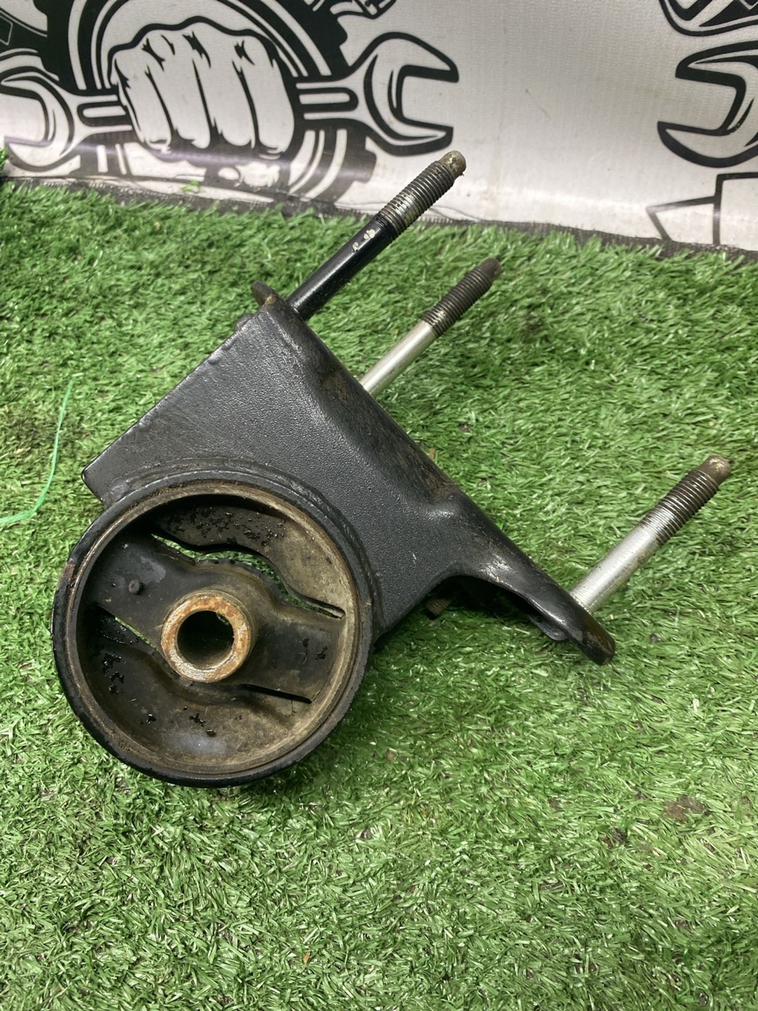 https://ycs.partsauto.market/partsauto-images/thmbs/userImages/cca1856e256b5441544f9aba03b424a6/part/7f0fac0b-7236-440b-88ed-976b2fc18db9_1786961944159.jpg