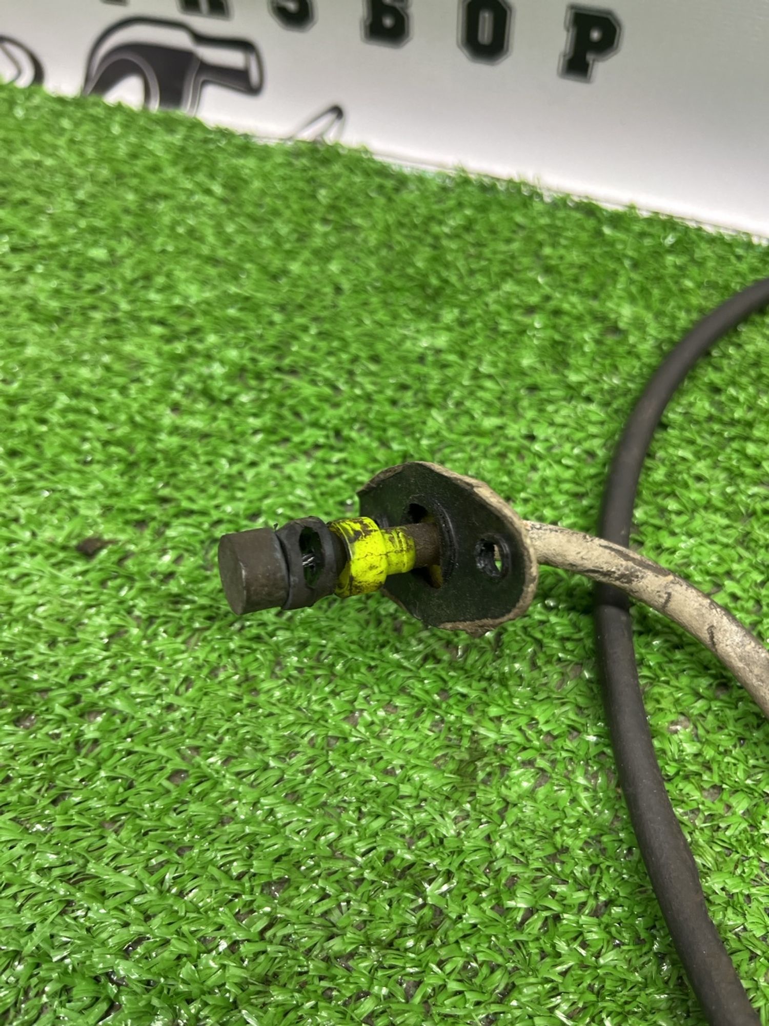 https://ycs.partsauto.market/partsauto-images/thmbs/userImages/cca1856e256b5441544f9aba03b424a6/part/8011e452-04f2-46ff-9250-8cc894e8c354_1782546907612.jpg