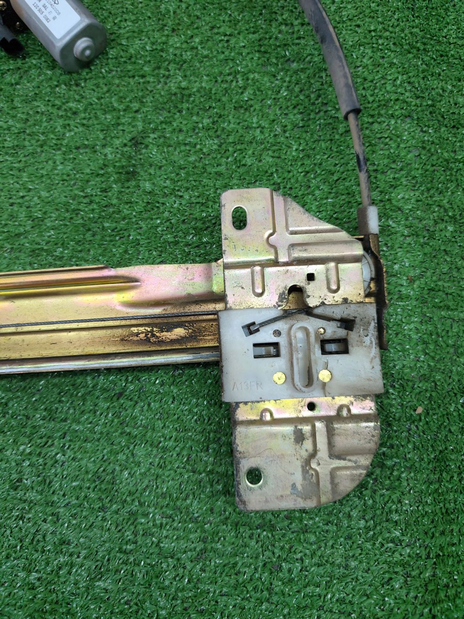 https://ycs.partsauto.market/partsauto-images/thmbs/userImages/cca1856e256b5441544f9aba03b424a6/part/80451346-4851-4cb0-b96c-3298d57470c3_1780999347626.jpg