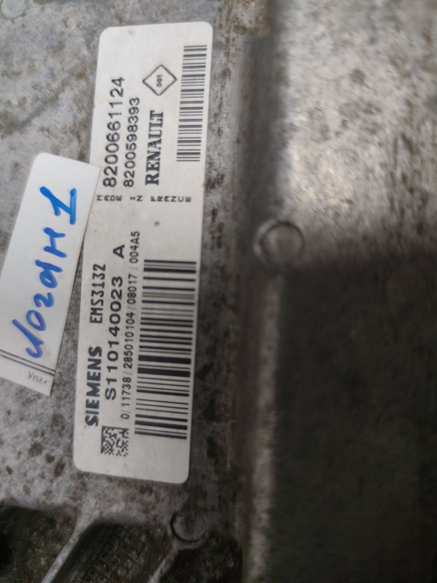 https://ycs.partsauto.market/partsauto-images/thmbs/userImages/cca1856e256b5441544f9aba03b424a6/part/8188c45f-8366-4952-b0e6-7d3840073e43_1780399126086.jpg