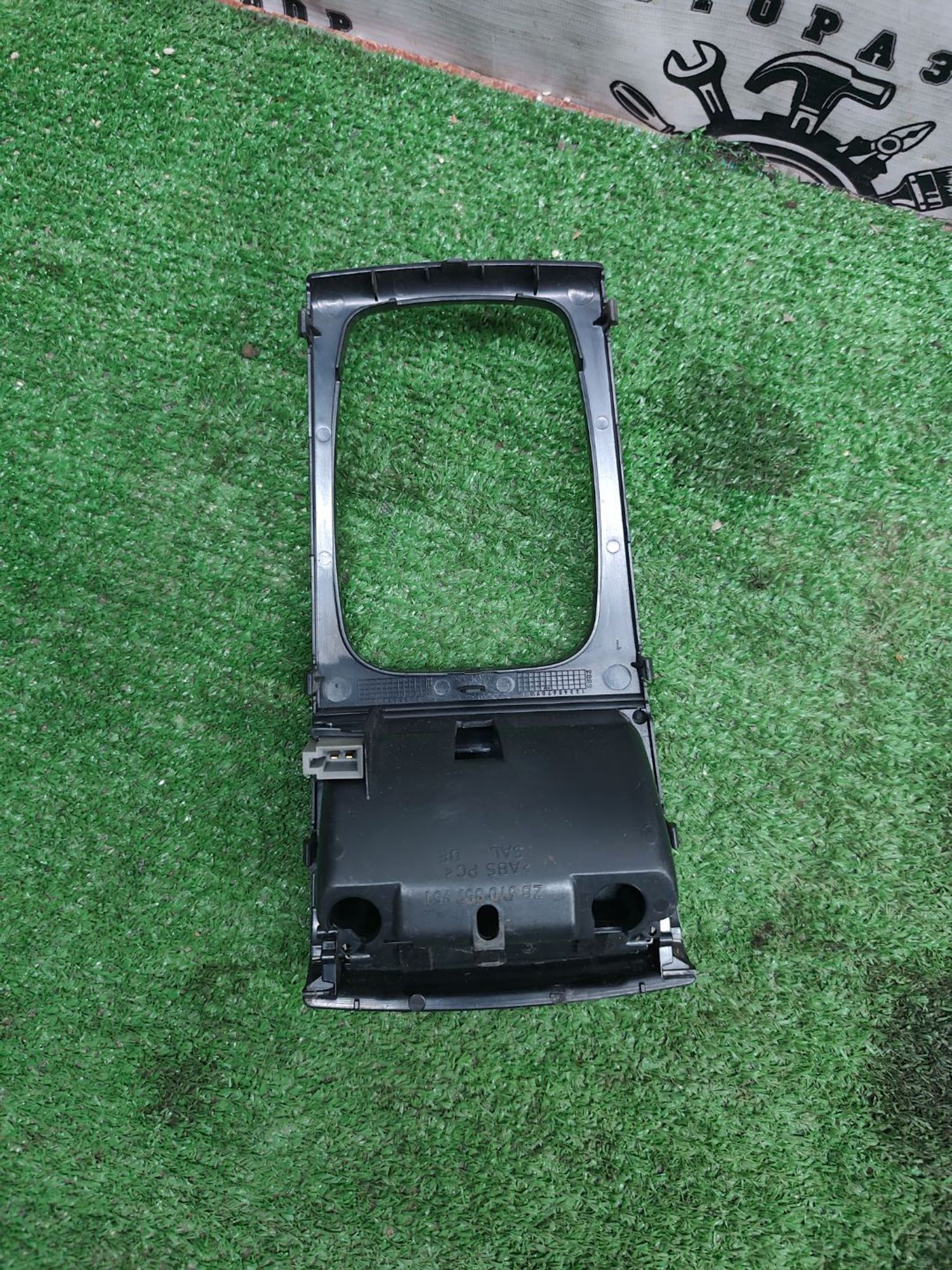 https://ycs.partsauto.market/partsauto-images/thmbs/userImages/cca1856e256b5441544f9aba03b424a6/part/81bff41c-a737-434e-a4d5-e6c118969906_1779704434171.jpg