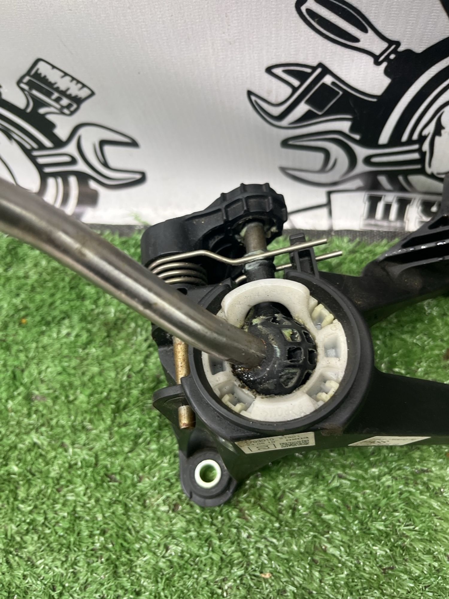 https://ycs.partsauto.market/partsauto-images/thmbs/userImages/cca1856e256b5441544f9aba03b424a6/part/81f20bf2-a500-44e0-b09b-5251edbe62c6_1783157624101.jpg