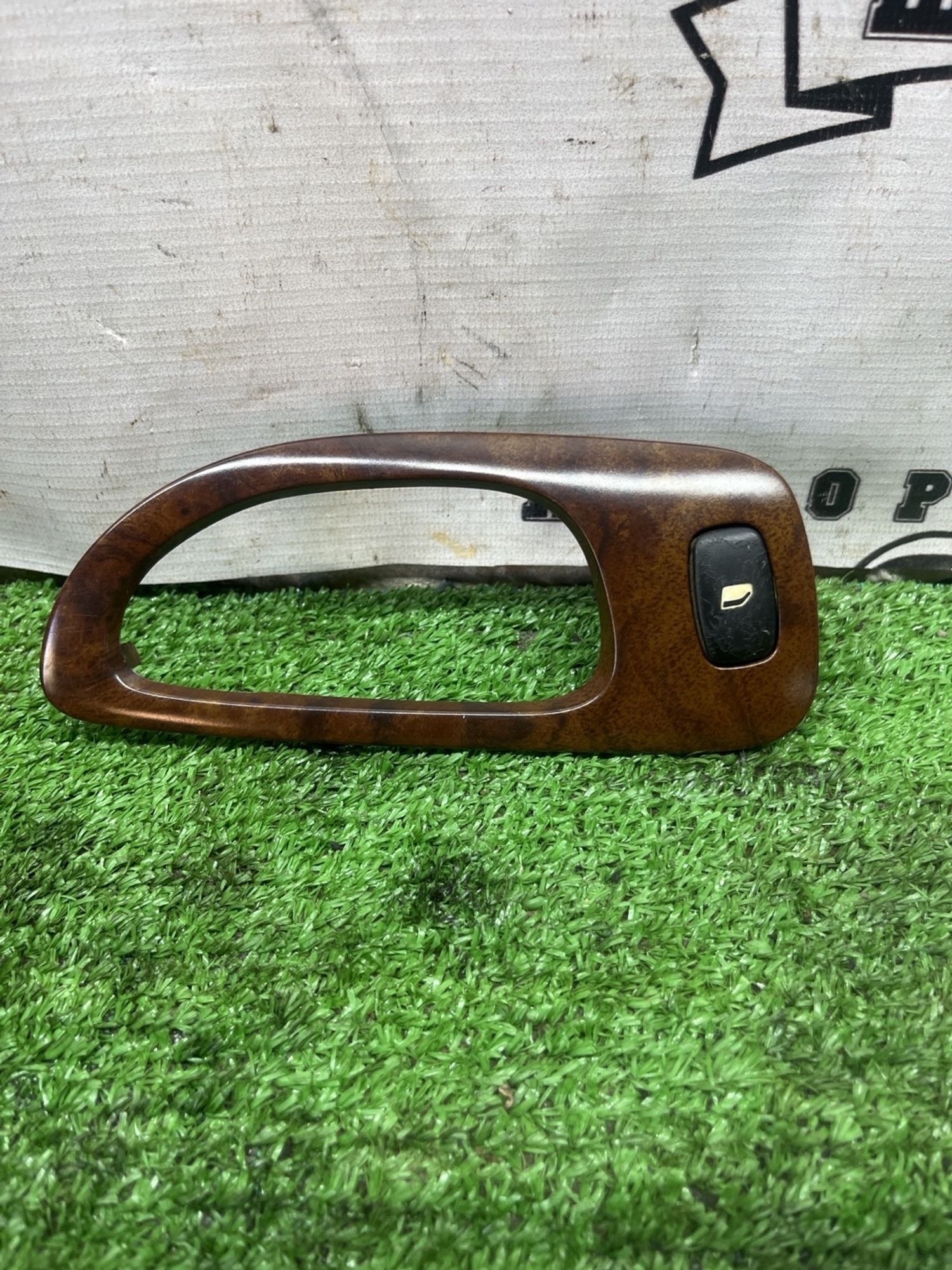 https://ycs.partsauto.market/partsauto-images/thmbs/userImages/cca1856e256b5441544f9aba03b424a6/part/82071919-631f-4d81-b936-f6dac079df50_1777451675899.jpg