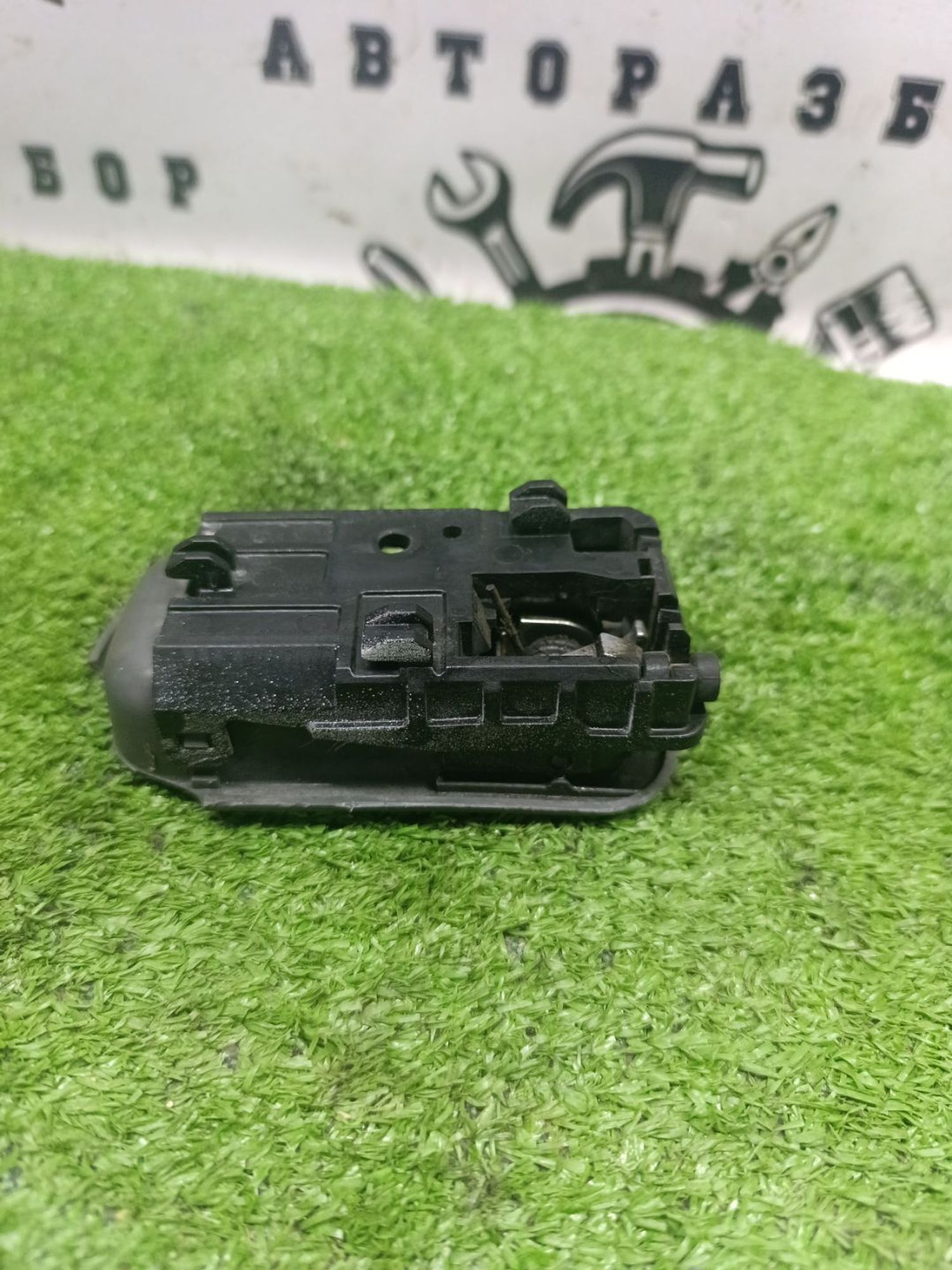 https://ycs.partsauto.market/partsauto-images/thmbs/userImages/cca1856e256b5441544f9aba03b424a6/part/82145644-4c99-4a03-ad65-be89702a8c8d_1789118436240.jpg