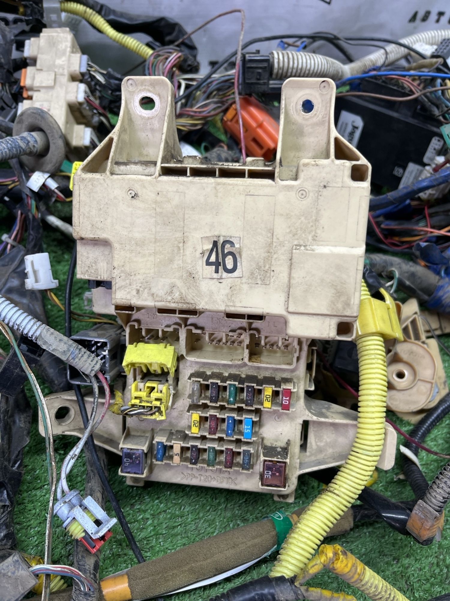 https://ycs.partsauto.market/partsauto-images/thmbs/userImages/cca1856e256b5441544f9aba03b424a6/part/826eba47-d637-4417-80b9-ef31a345cf38_1775642886002.jpg