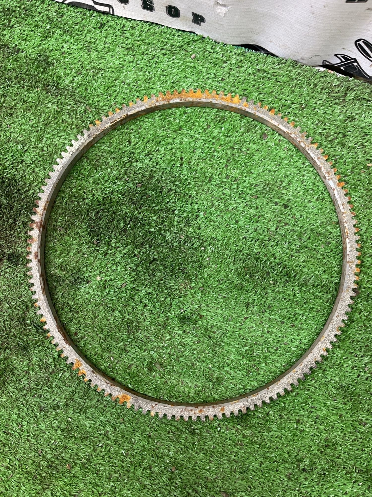 https://ycs.partsauto.market/partsauto-images/thmbs/userImages/cca1856e256b5441544f9aba03b424a6/part/82feefbc-21e1-491d-9fa1-127567665476_1778141222895.jpg
