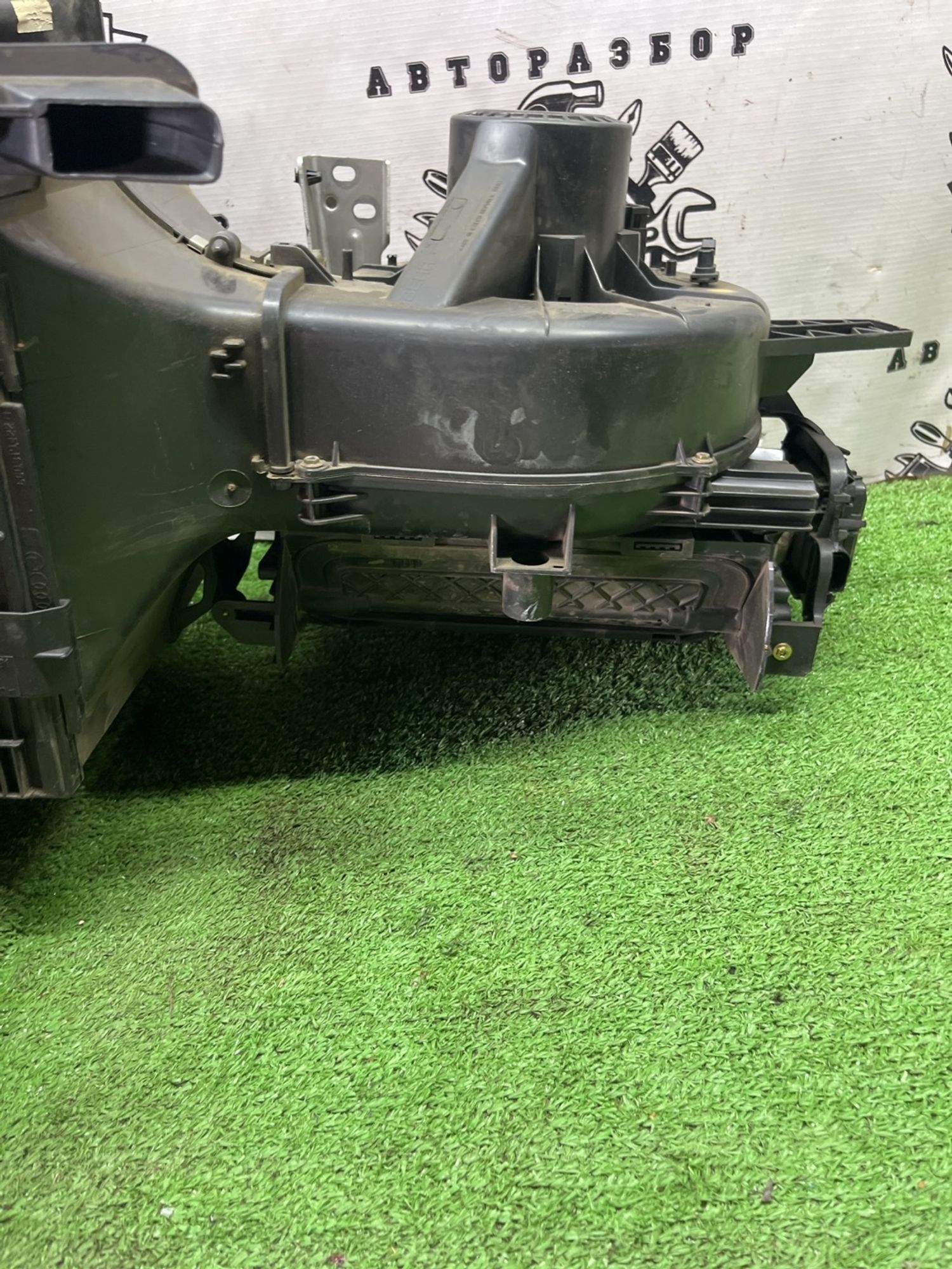 https://ycs.partsauto.market/partsauto-images/thmbs/userImages/cca1856e256b5441544f9aba03b424a6/part/83337119-1678-47ff-8b28-6ba50c14e3ce_1777190208626.jpg