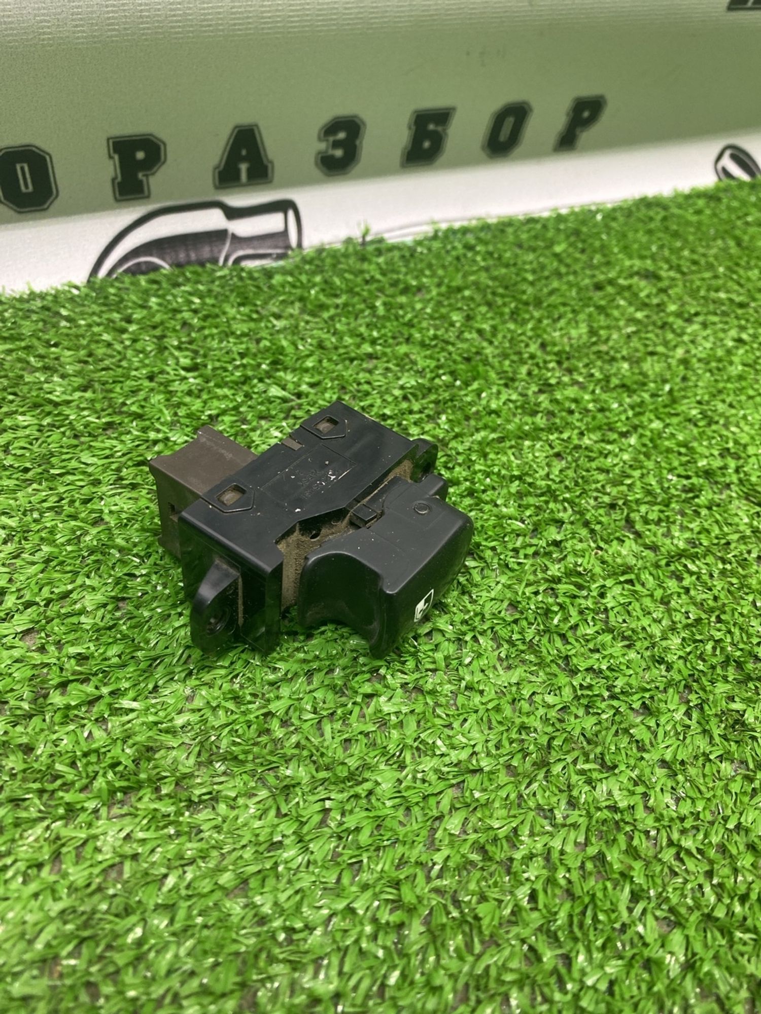 https://ycs.partsauto.market/partsauto-images/thmbs/userImages/cca1856e256b5441544f9aba03b424a6/part/833514d0-775e-4a33-95c2-c74bb3ab0a76_1782555881563.jpg