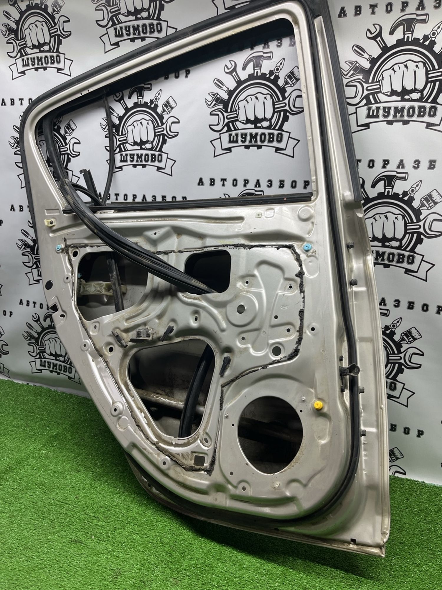 https://ycs.partsauto.market/partsauto-images/thmbs/userImages/cca1856e256b5441544f9aba03b424a6/part/83cb3f05-eb2f-4270-bc58-658d6ec06b4f_1782569926651.jpg