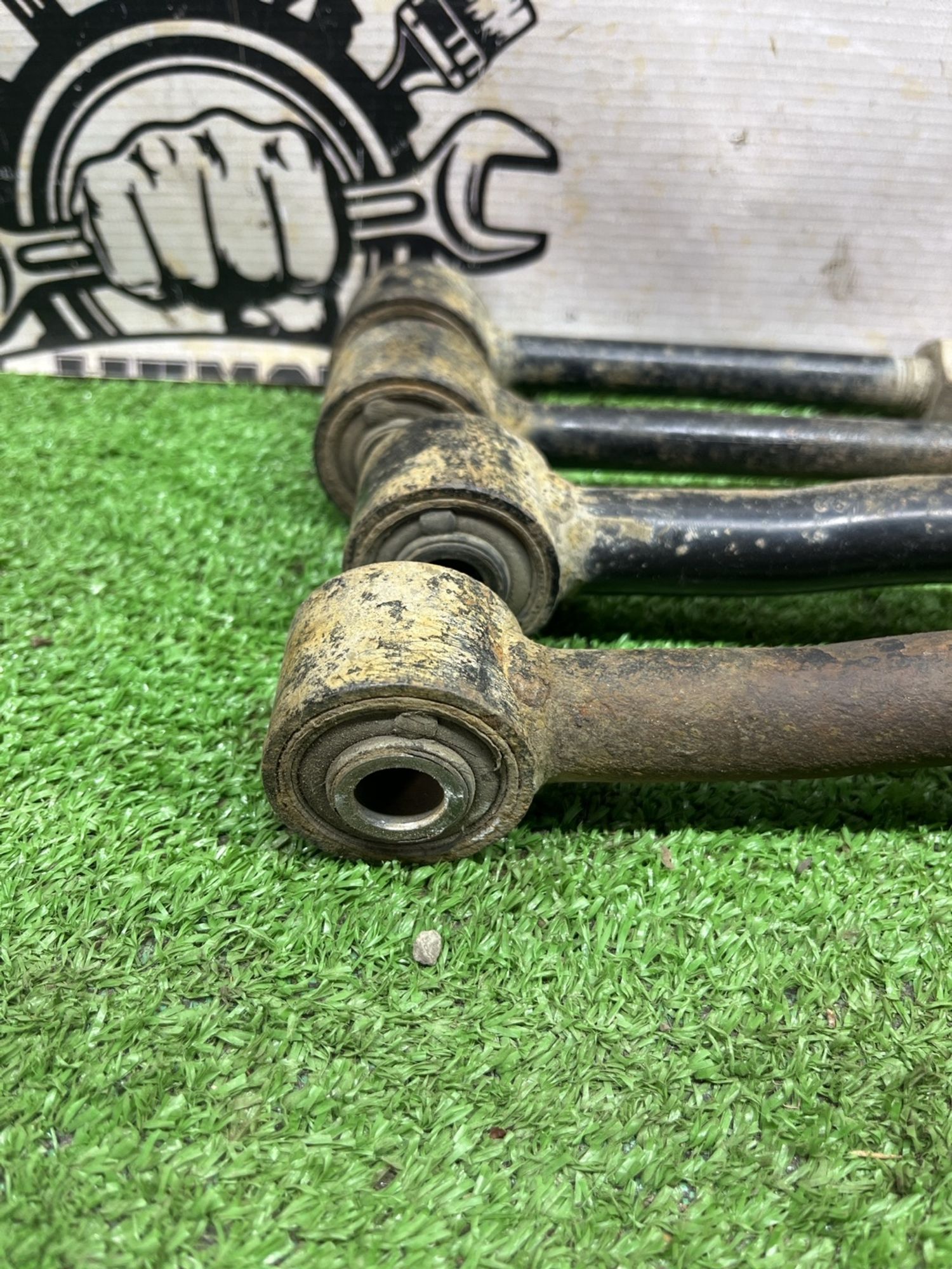 https://ycs.partsauto.market/partsauto-images/thmbs/userImages/cca1856e256b5441544f9aba03b424a6/part/84501935-e9a1-44cb-b2df-a2c40f0b92f3_1776746694438.jpg