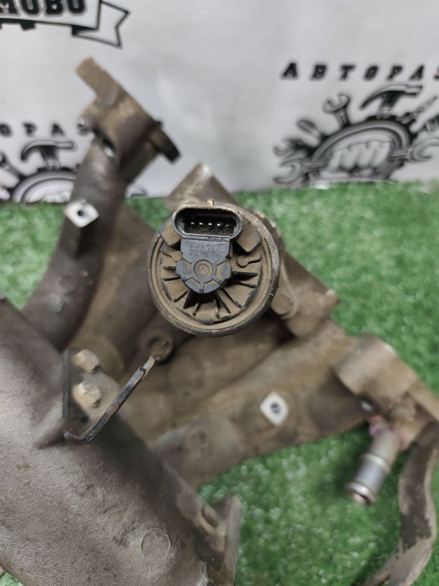https://ycs.partsauto.market/partsauto-images/thmbs/userImages/cca1856e256b5441544f9aba03b424a6/part/84c35e9c-4beb-4903-8623-53bb9173115d_1780478207540.jpg