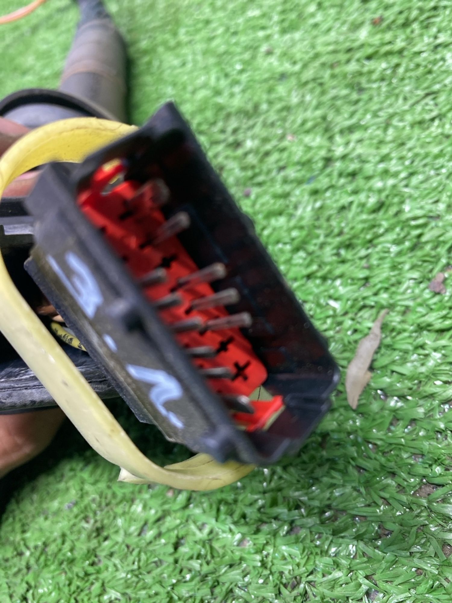 https://ycs.partsauto.market/partsauto-images/thmbs/userImages/cca1856e256b5441544f9aba03b424a6/part/85412f5c-f20c-4555-957a-03a18eaa651b_1777458275919.jpg