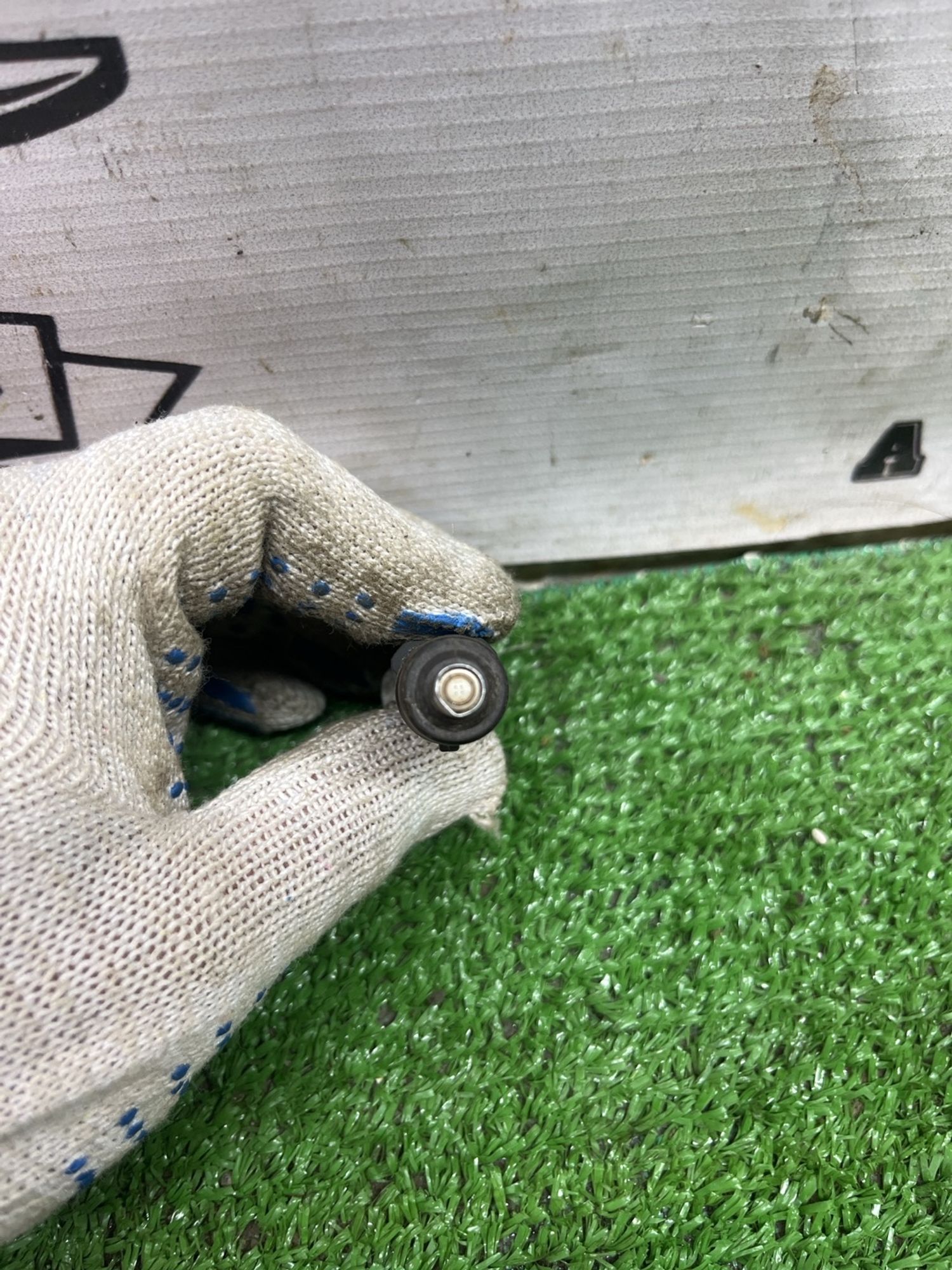https://ycs.partsauto.market/partsauto-images/thmbs/userImages/cca1856e256b5441544f9aba03b424a6/part/85a4aaee-2320-4deb-acf1-2ee9aa7fa14d_1774856130485.jpg