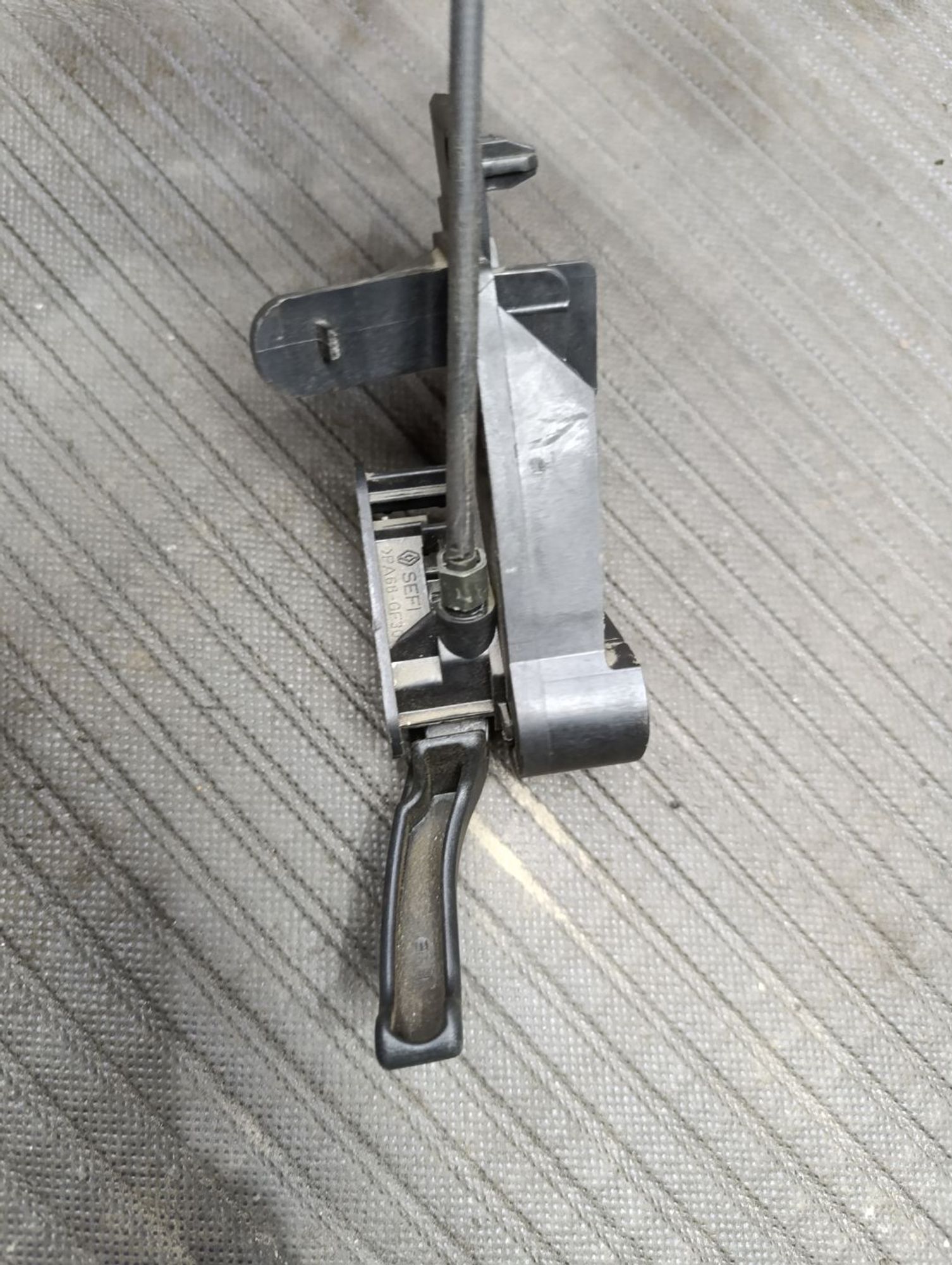 https://ycs.partsauto.market/partsauto-images/thmbs/userImages/cca1856e256b5441544f9aba03b424a6/part/86289a6e-5819-4408-a537-e6c5332b1f9e_1744565764199.jpg