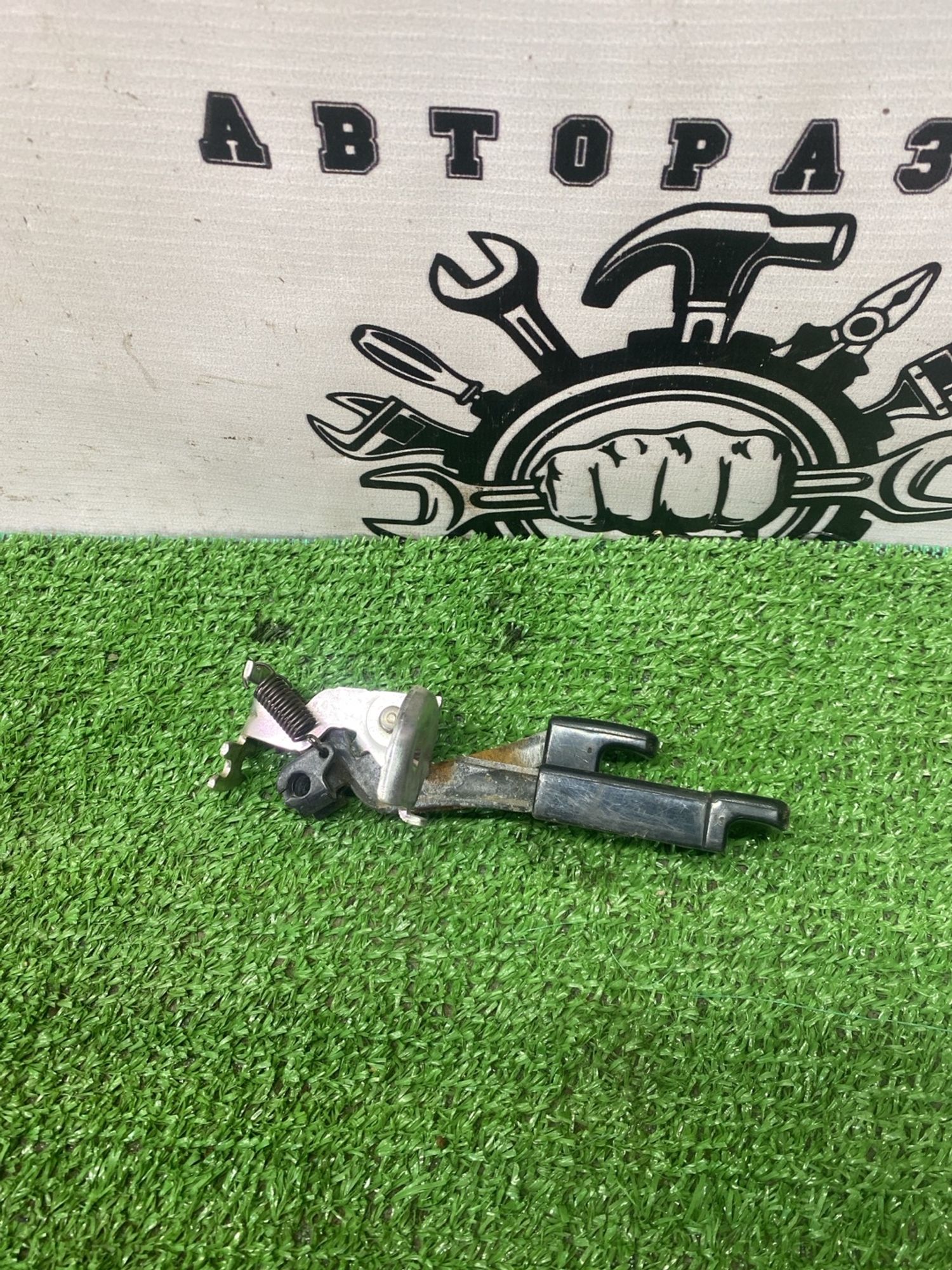 https://ycs.partsauto.market/partsauto-images/thmbs/userImages/cca1856e256b5441544f9aba03b424a6/part/868946f0-f8a4-4ff5-bf6f-c57a33d7b099_1780039013860.jpg