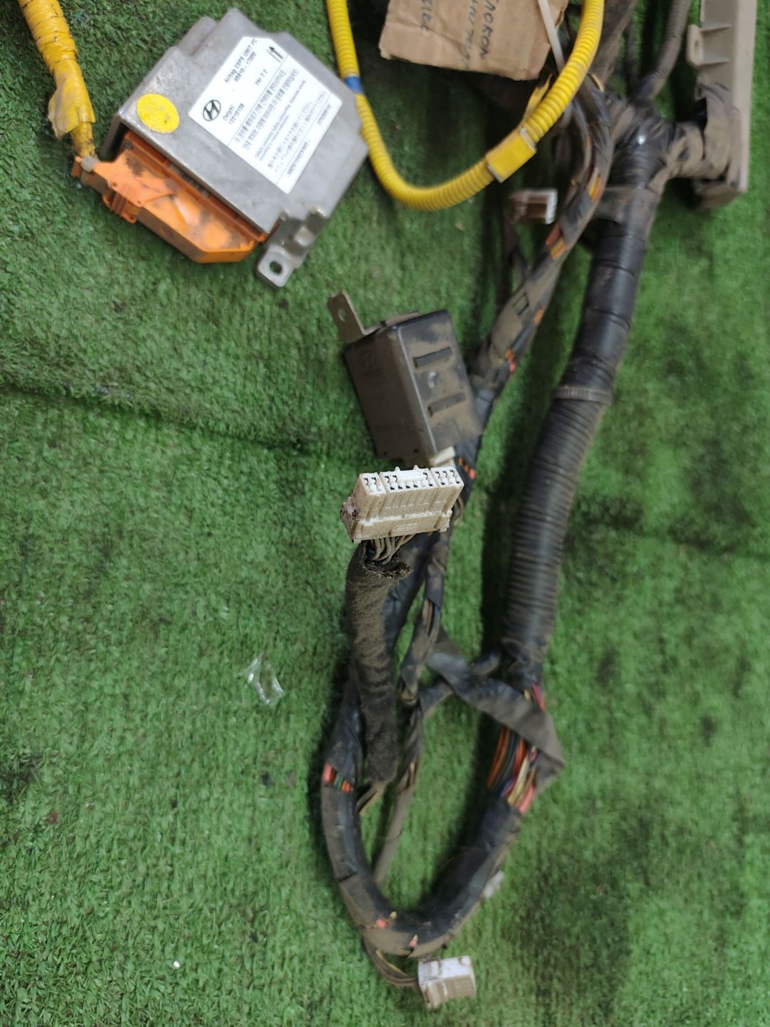 https://ycs.partsauto.market/partsauto-images/thmbs/userImages/cca1856e256b5441544f9aba03b424a6/part/86b96d50-8df4-4cf9-bbab-202329cf5592_1778129877406.jpg