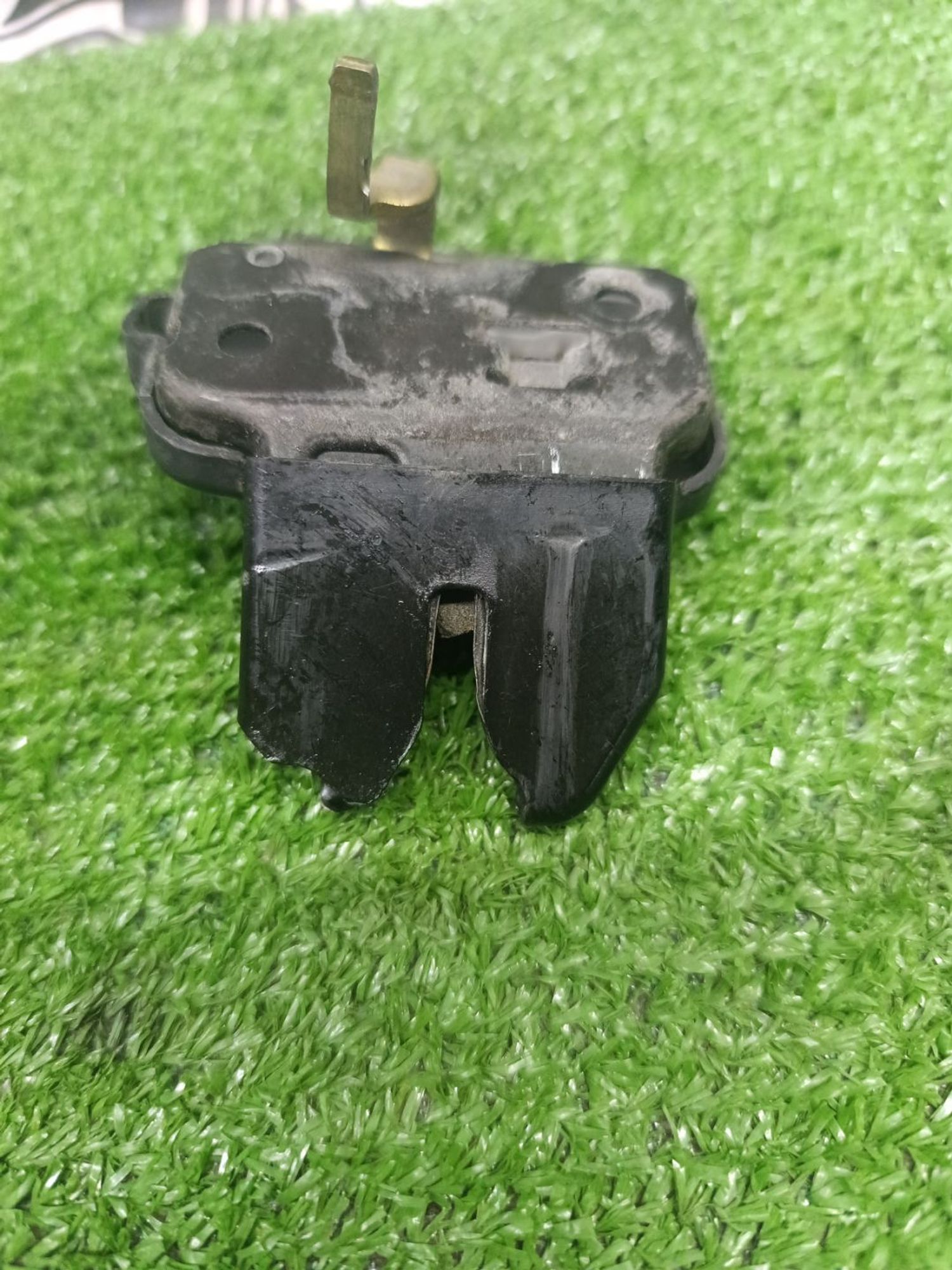 https://ycs.partsauto.market/partsauto-images/thmbs/userImages/cca1856e256b5441544f9aba03b424a6/part/87e5e856-7de3-4b68-96e6-1ac21ac76aa9_1789117415266.jpg