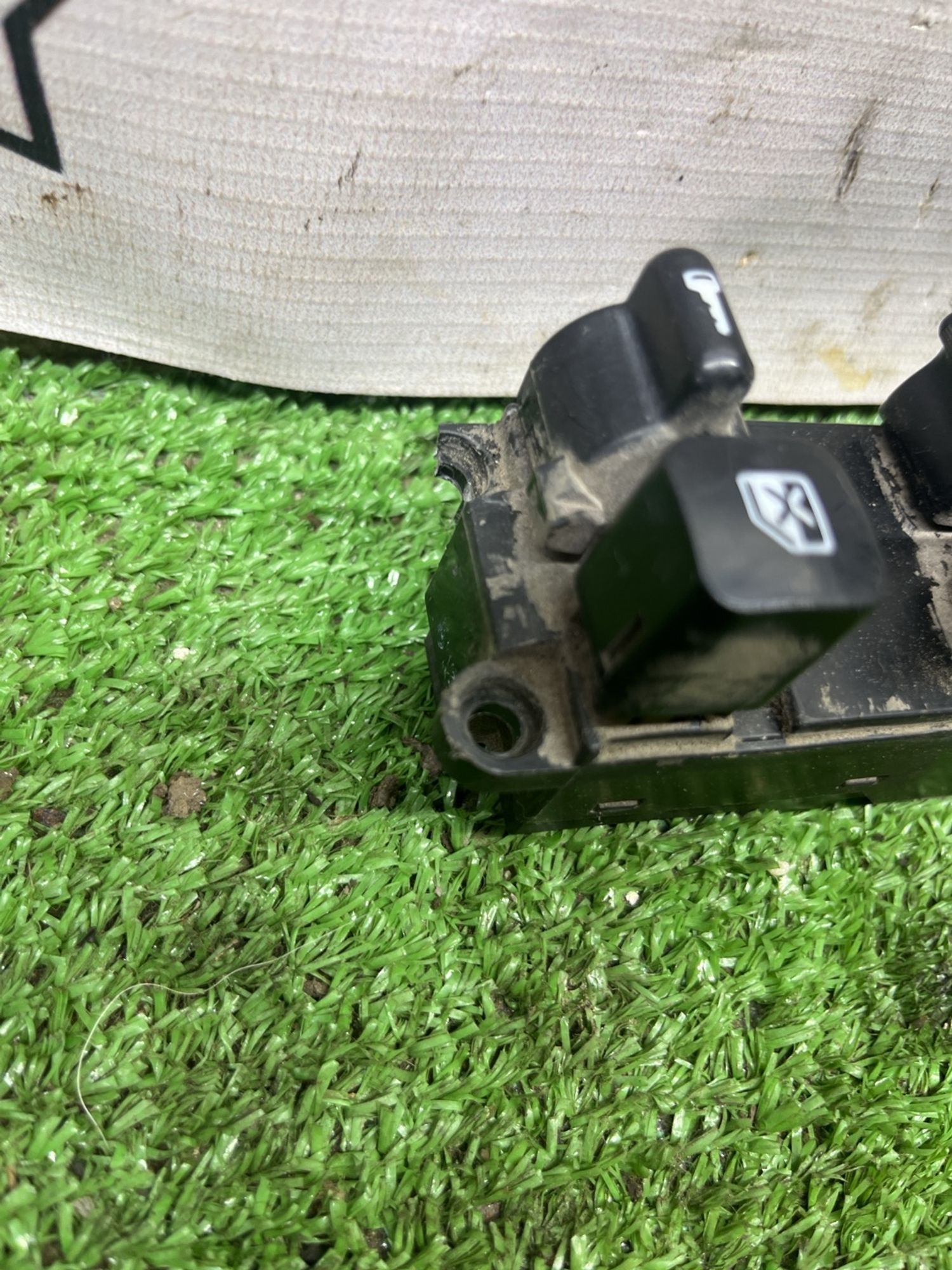 https://ycs.partsauto.market/partsauto-images/thmbs/userImages/cca1856e256b5441544f9aba03b424a6/part/88bdd45b-70aa-4835-8ce6-efbd85305be4_1778234395725.jpg